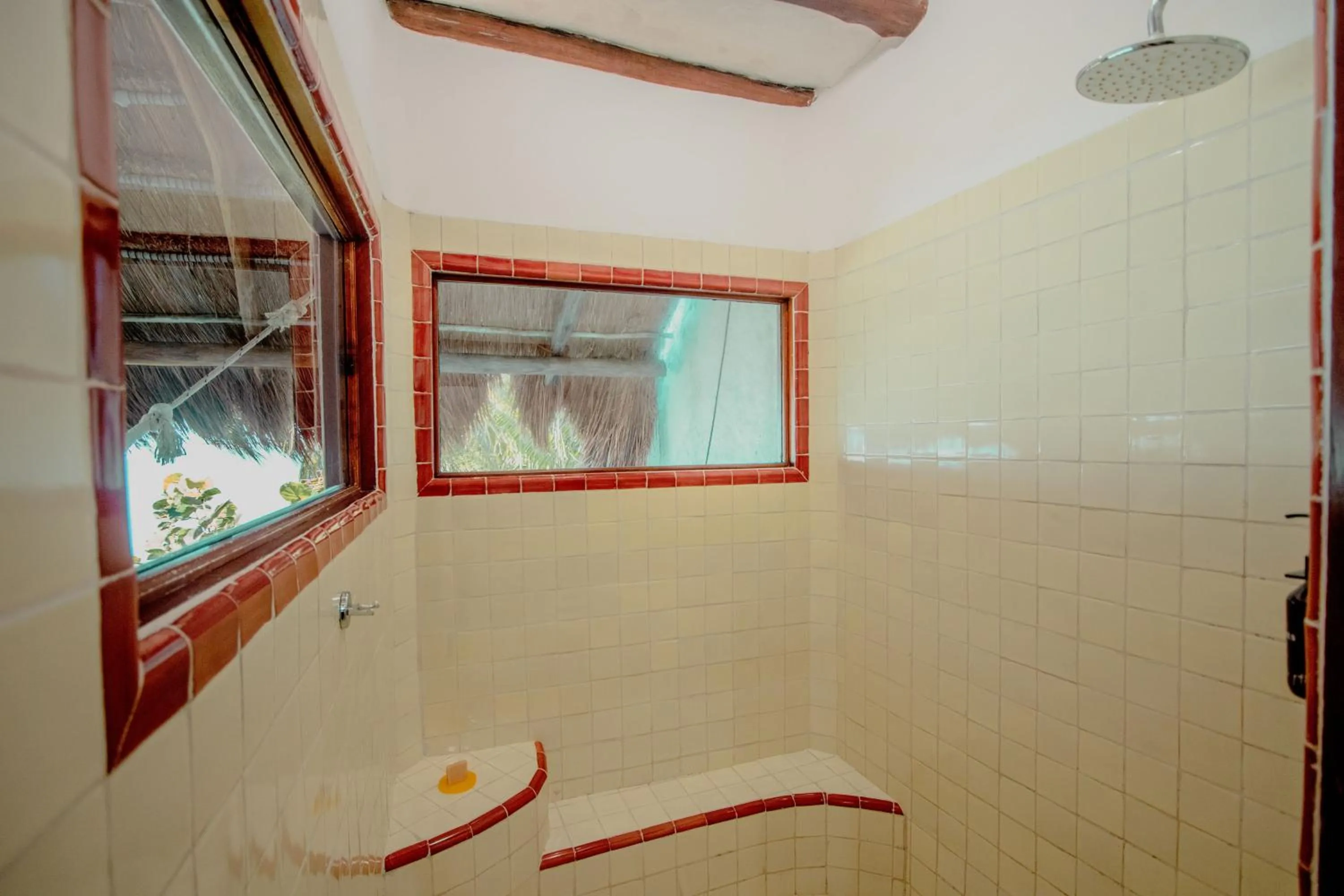Shower in Hotel Las Nubes Holbox