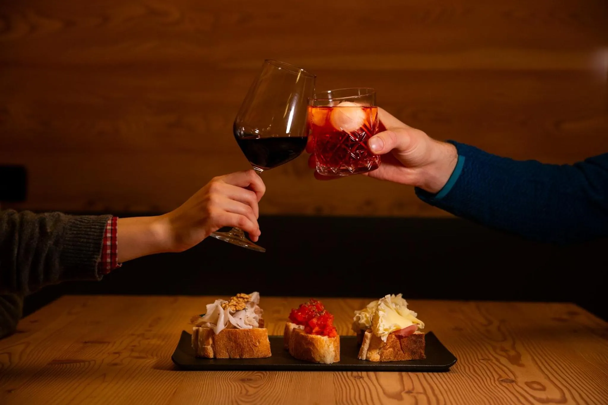 Lounge or bar in Hotel Vallée Blanche Courmayeur