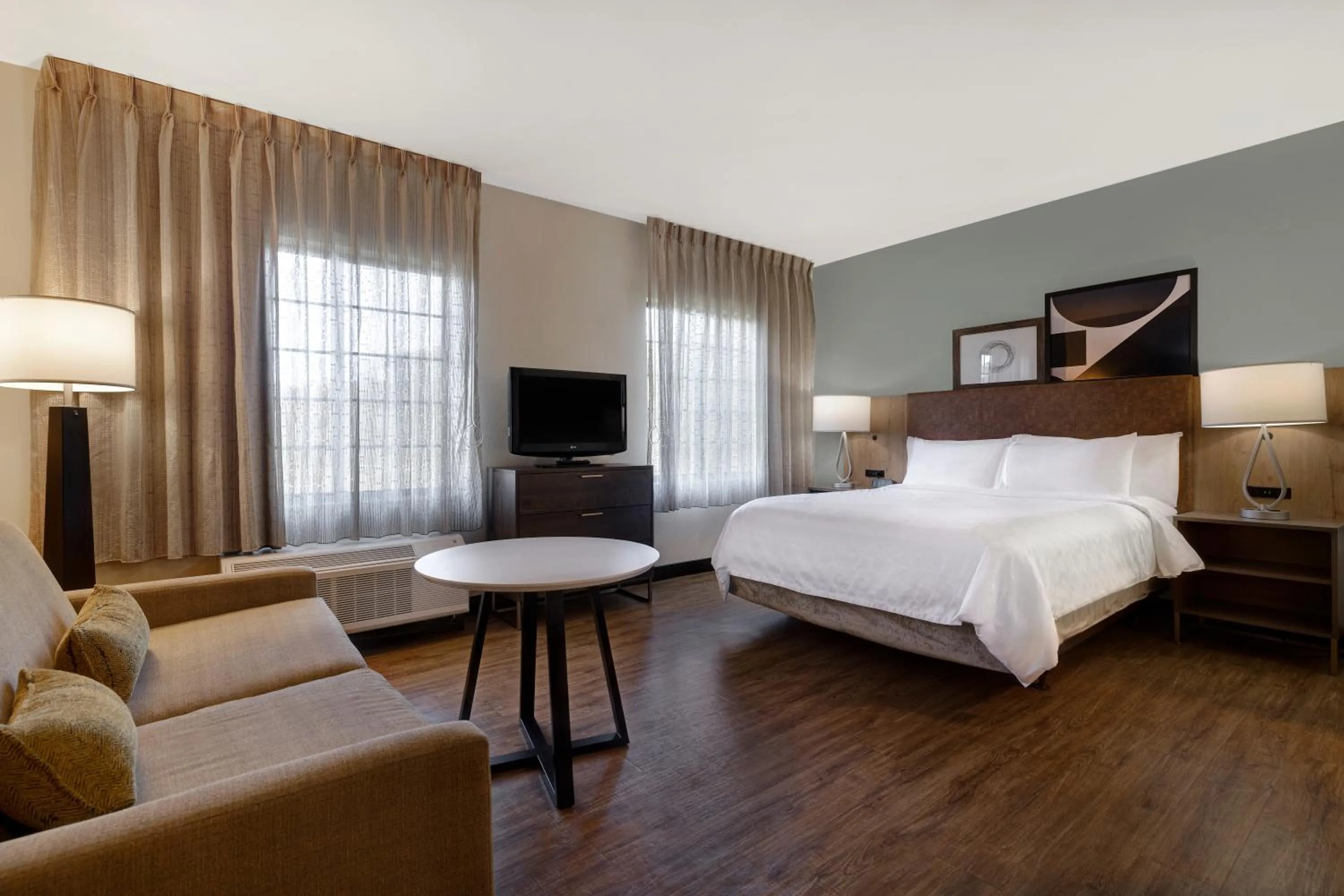 Bedroom, Bed in Staybridge Suites Tallahassee I-10 East by IHG