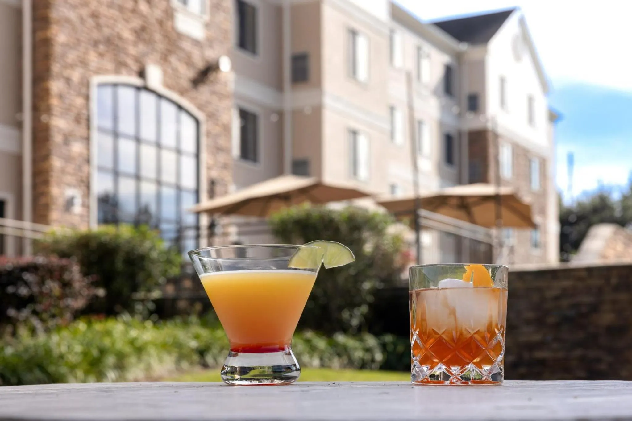 Lounge or bar in Staybridge Suites Tallahassee I-10 East by IHG