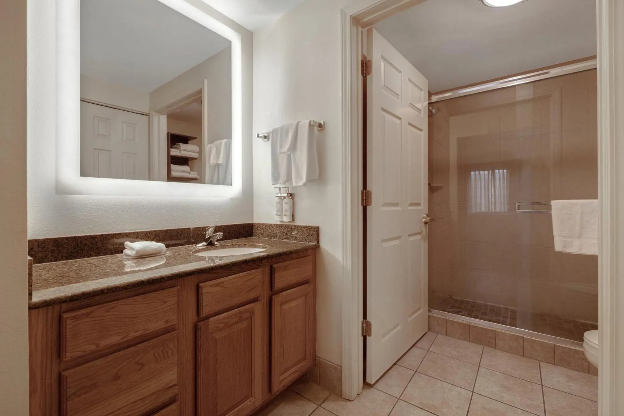 Photo of the whole room in Staybridge Suites Tallahassee I-10 East by IHG