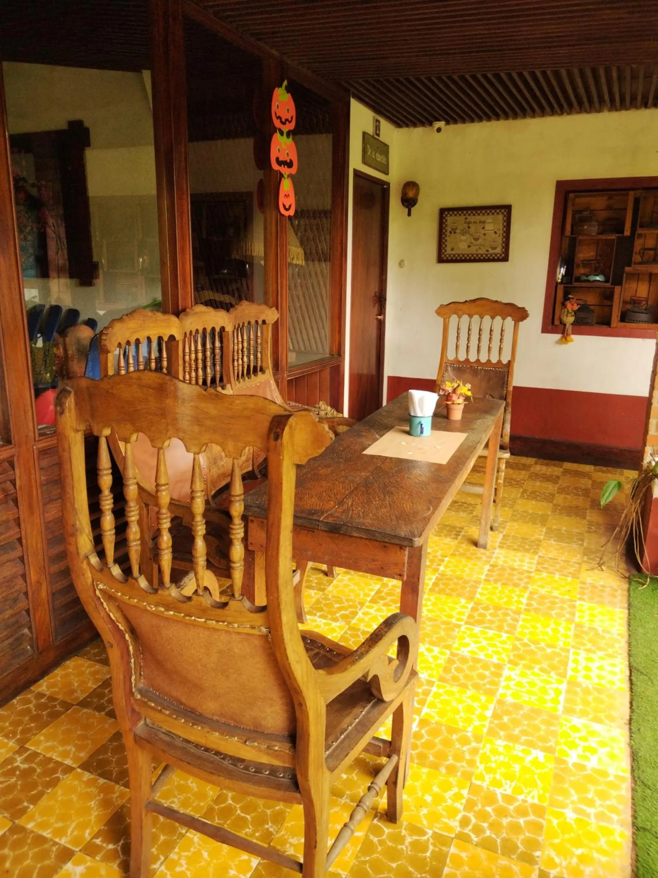 Seating area in Hotel Casa Chapultepec
