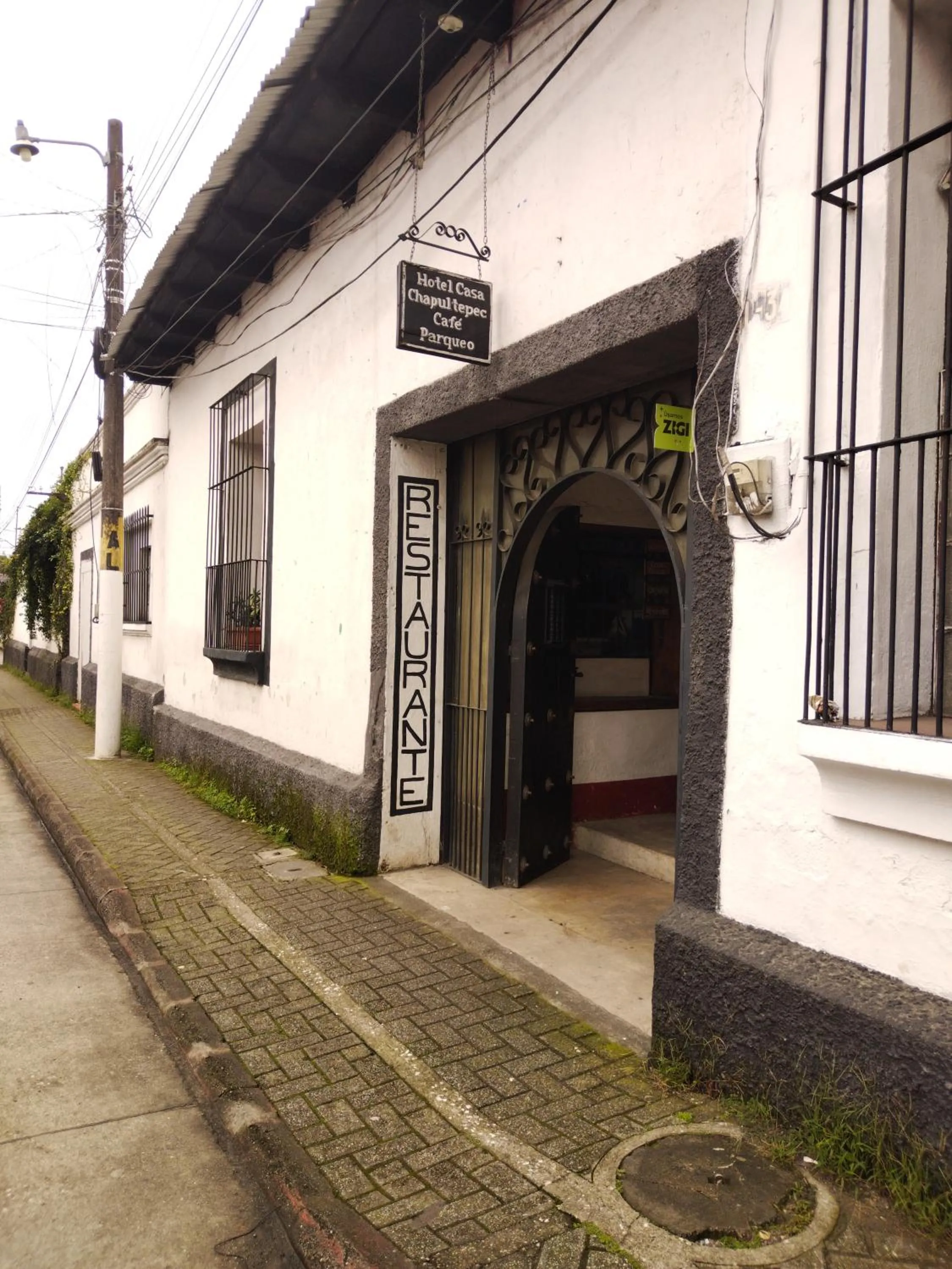 Property building in Hotel Casa Chapultepec