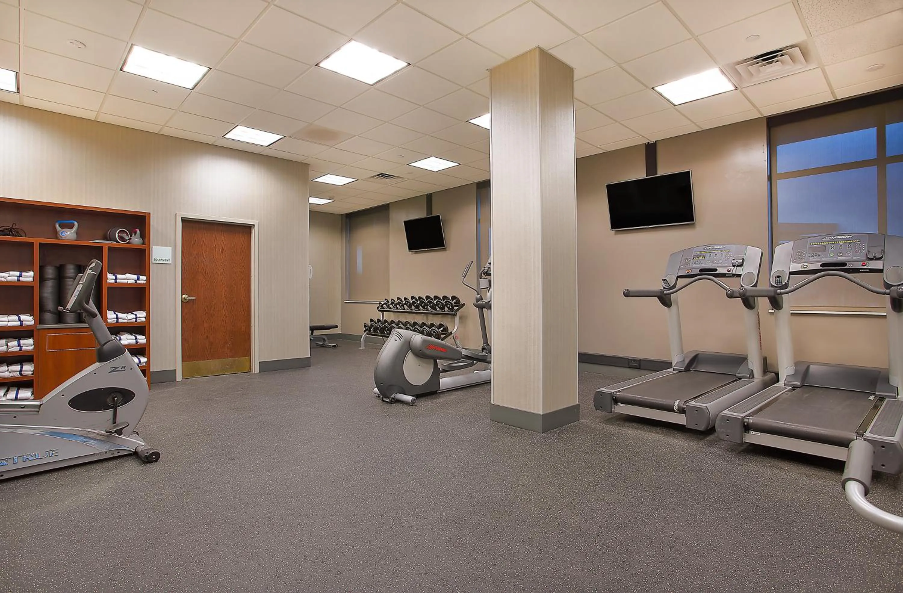 Fitness centre/facilities in Holiday Inn University Plaza-Bowling Green by IHG