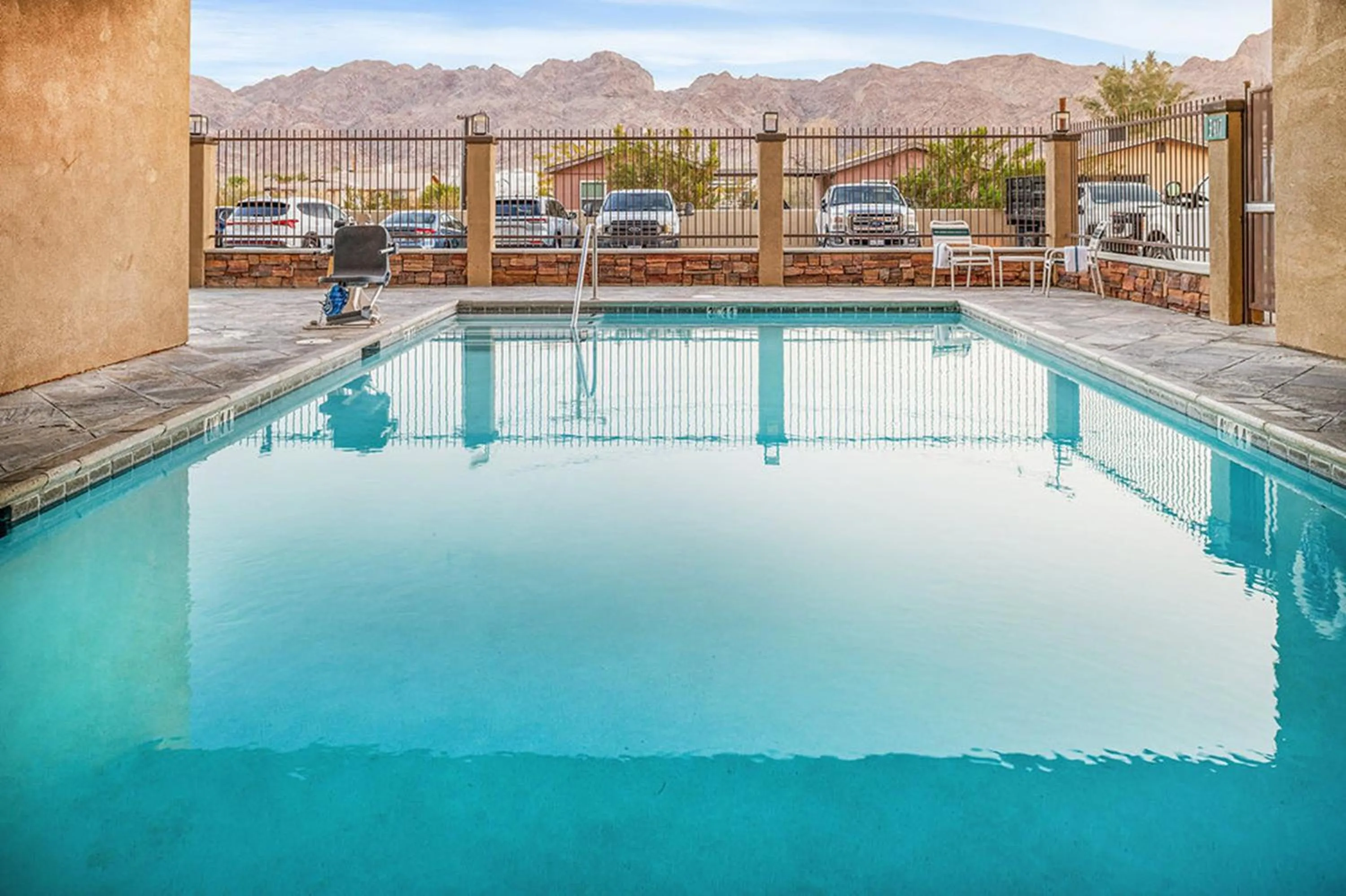 Swimming pool in Holiday Inn Express Hotel & Suites Twentynine Palms by IHG