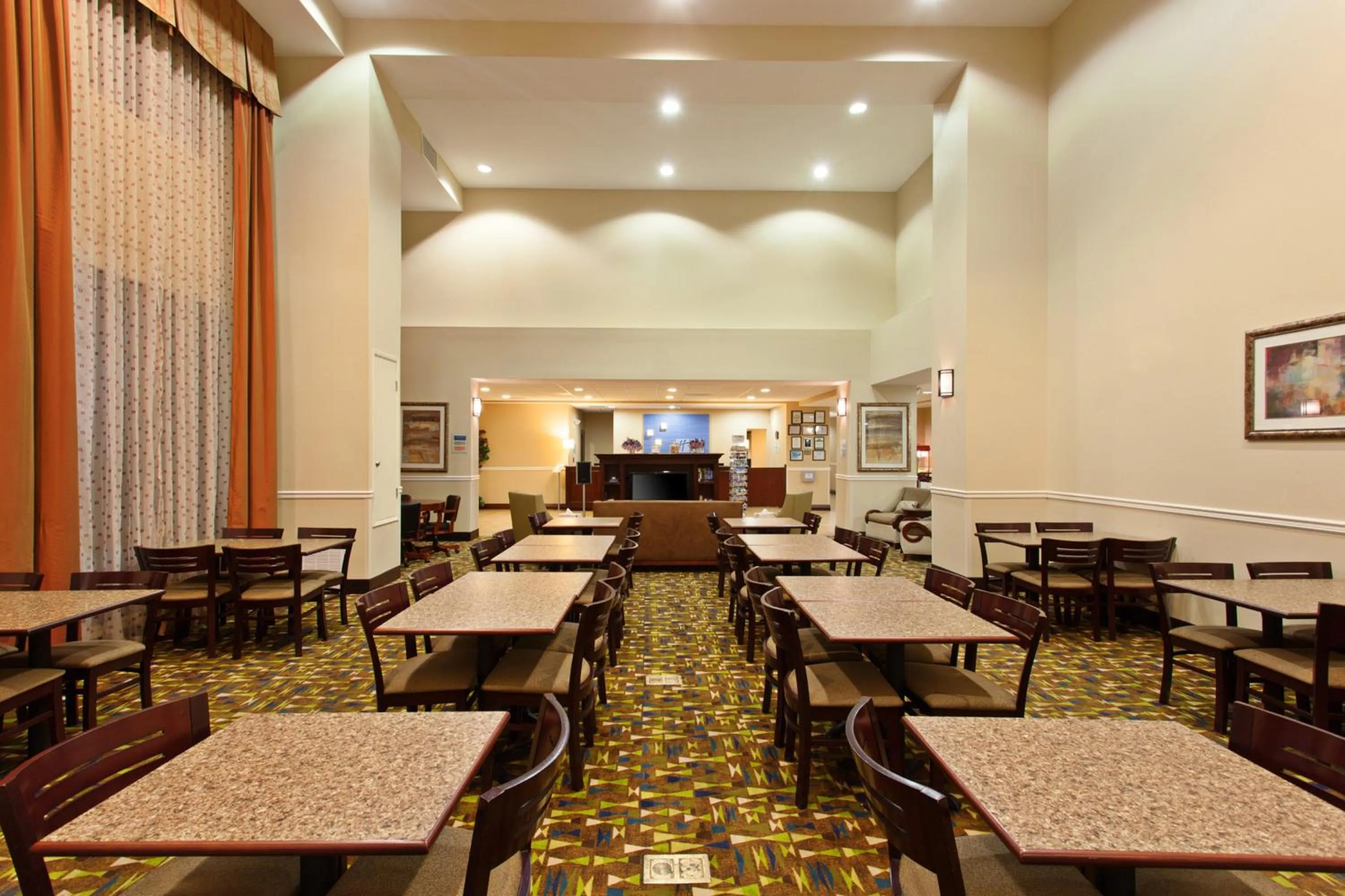 Restaurant/places to eat in Holiday Inn Express Hotel & Suites Twentynine Palms by IHG