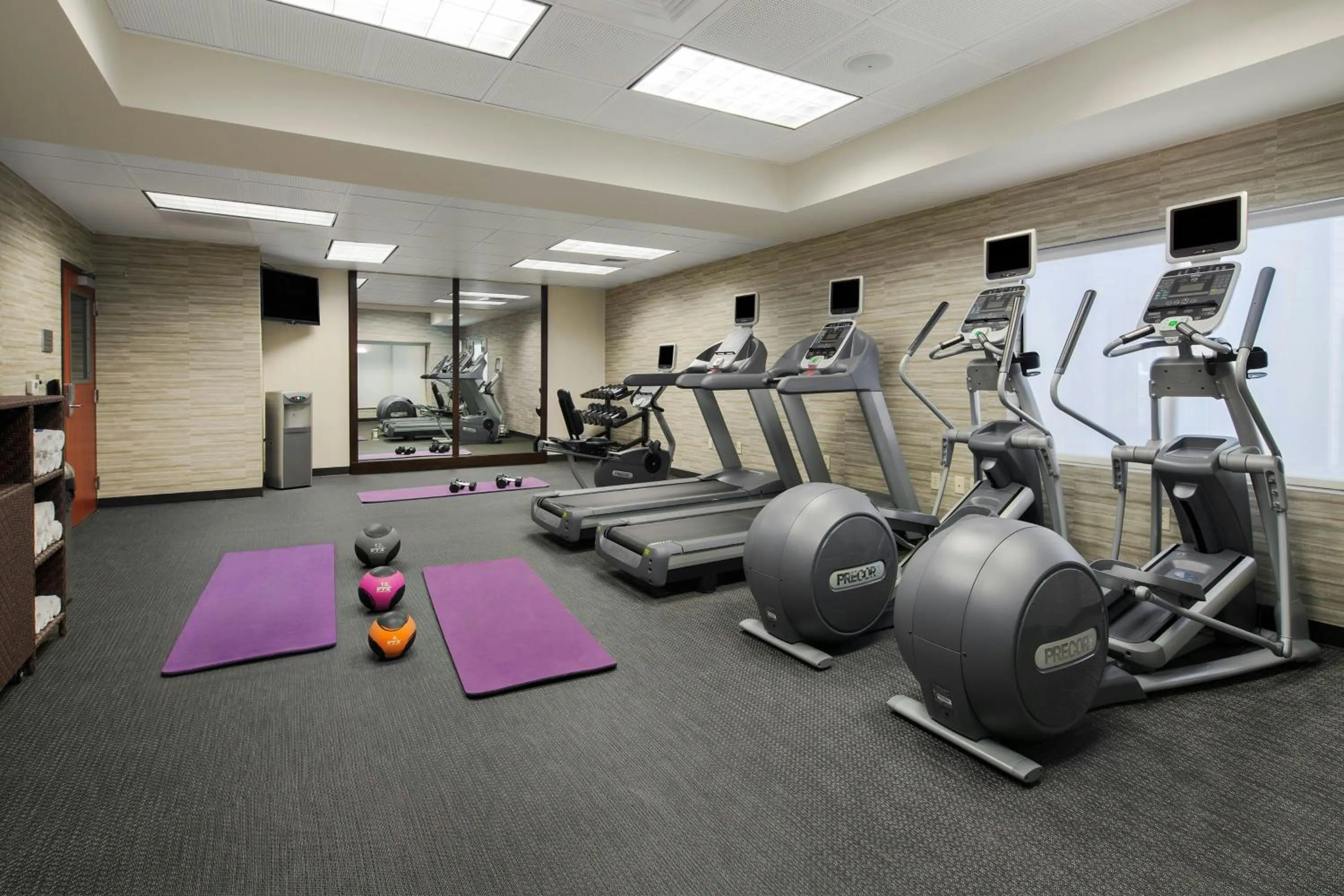 Fitness centre/facilities in Courtyard Flagstaff