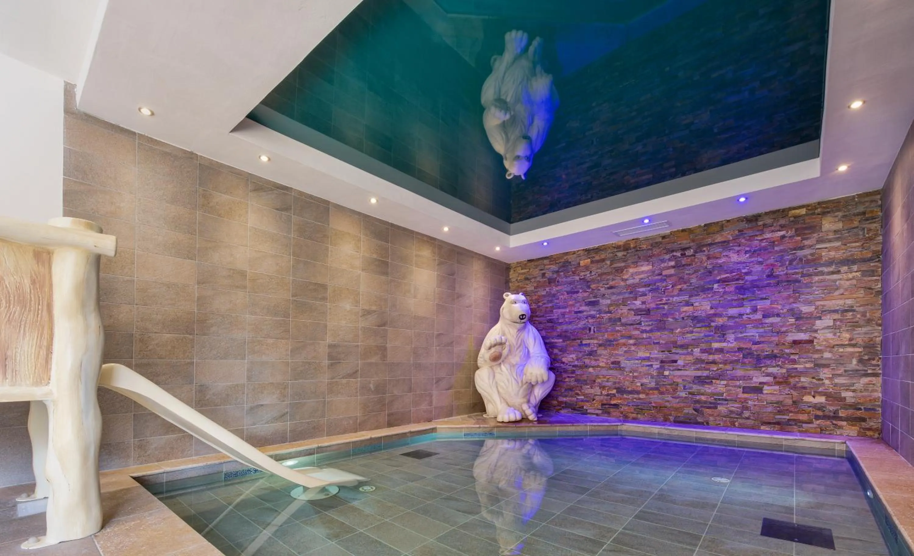 Swimming pool in CGH Résidence Boutique Les Chalets de Léana