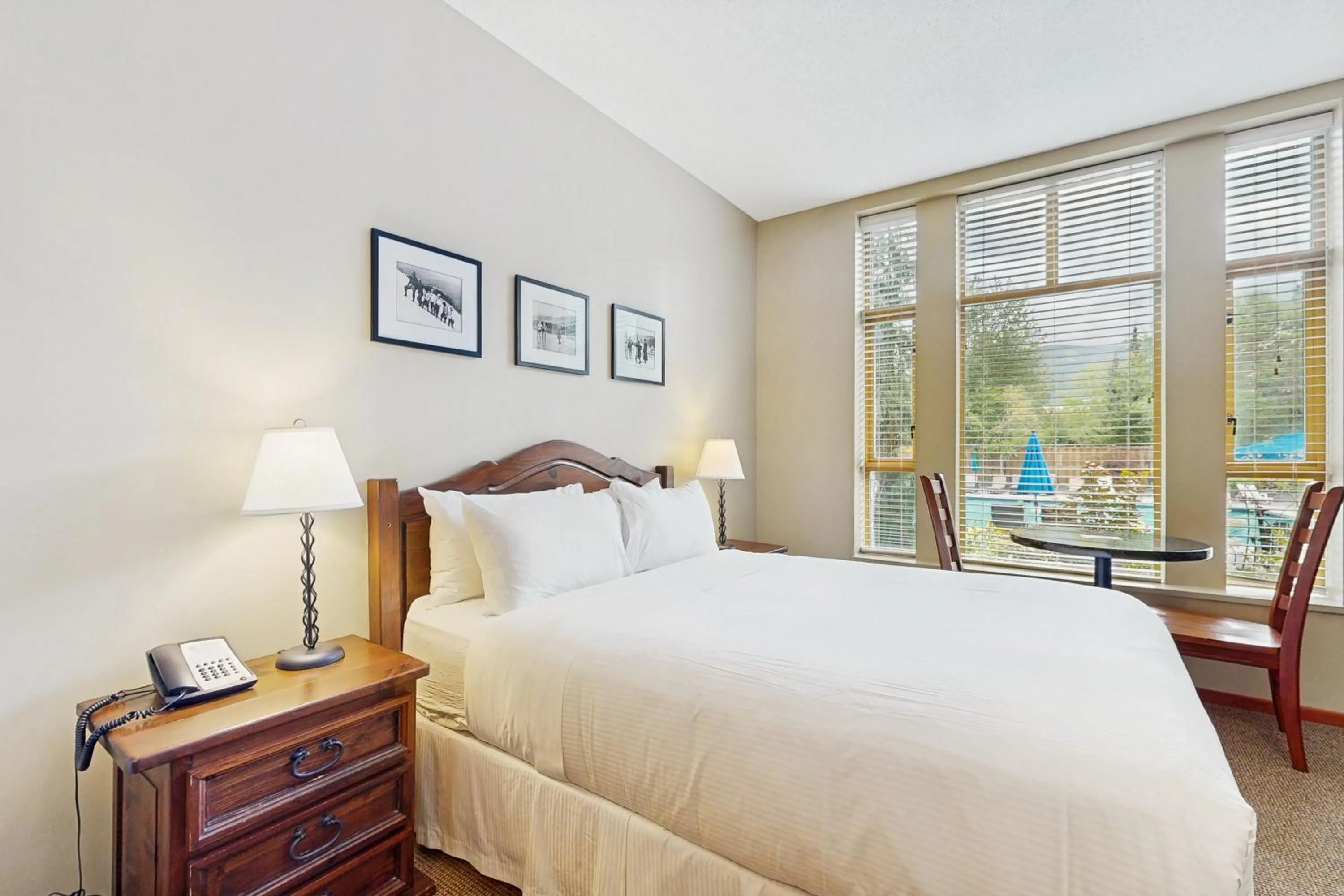 Bed in Cascade Lodge