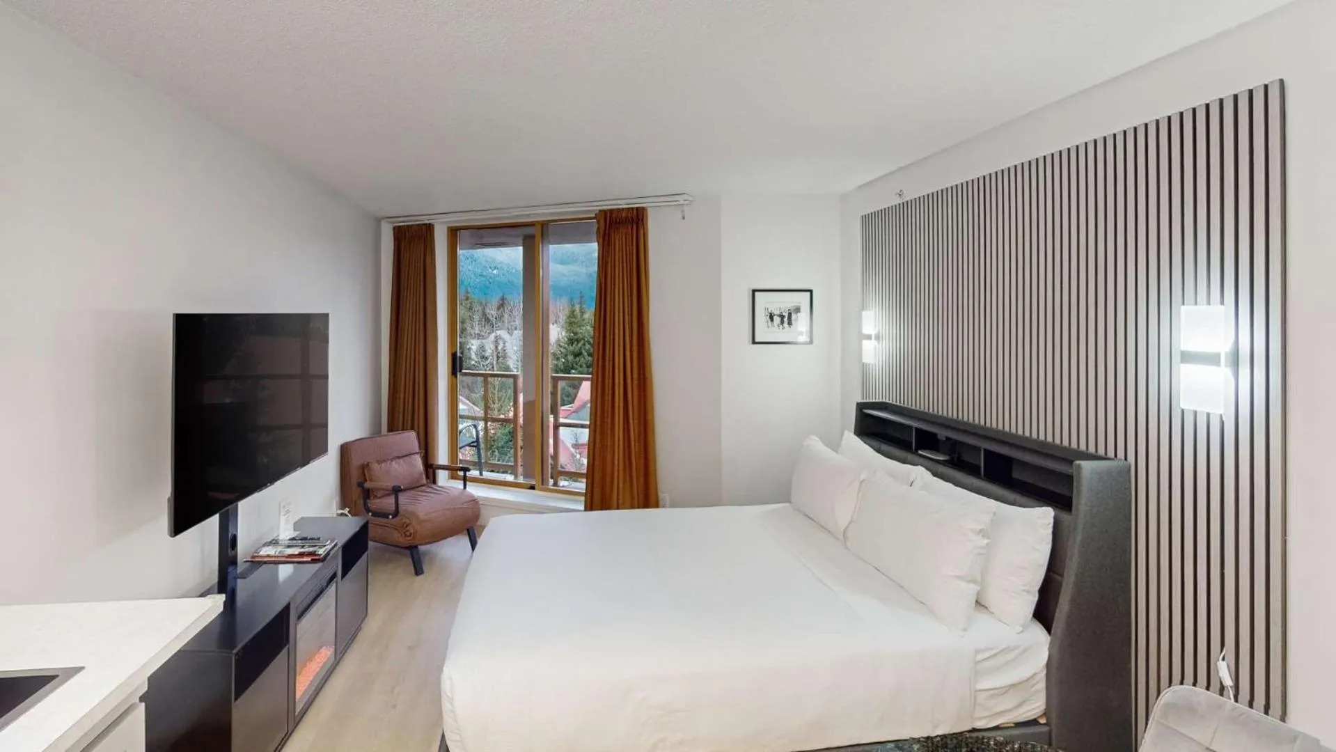 Bed in Cascade Lodge