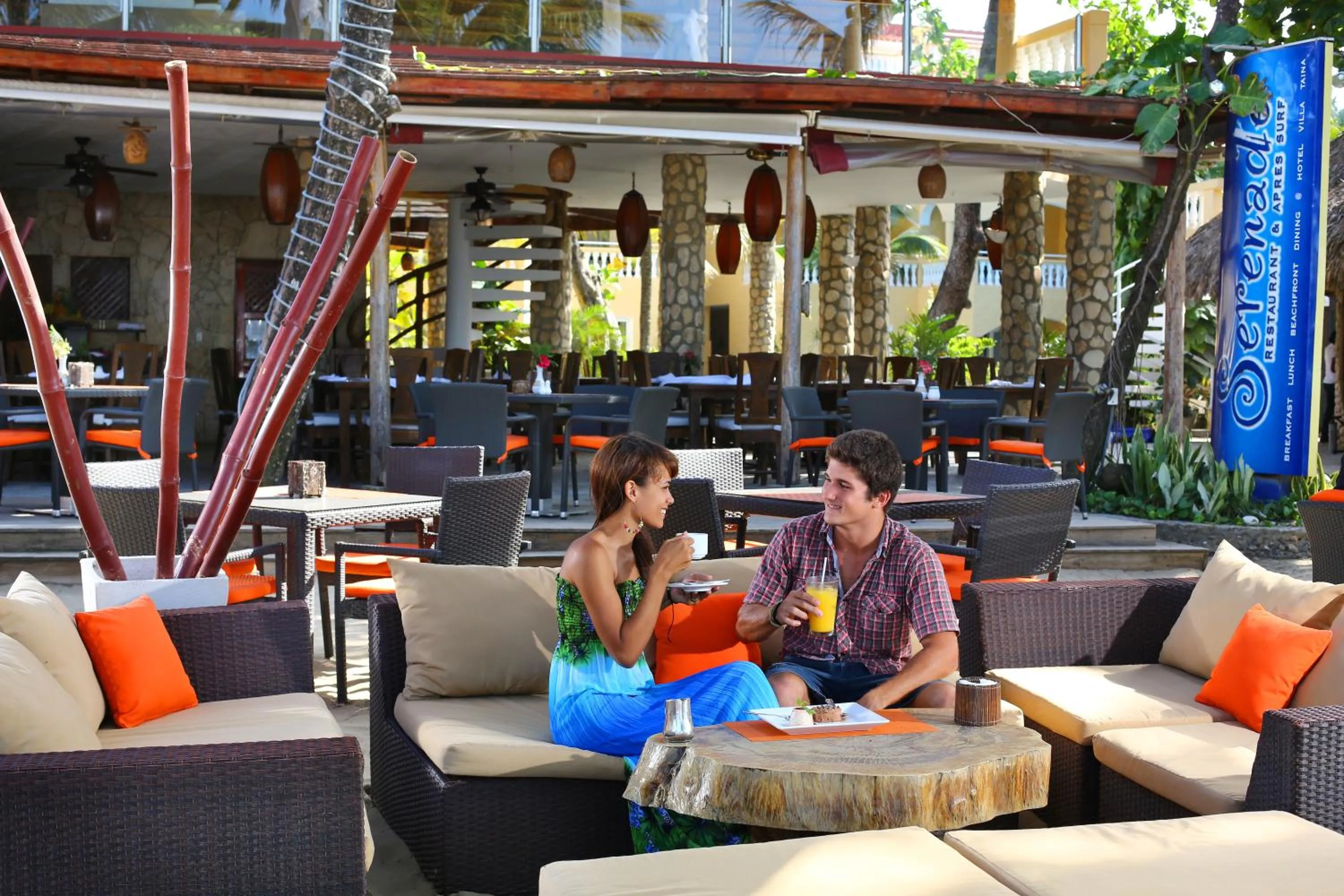 Restaurant/places to eat in Hotel Villa Taina