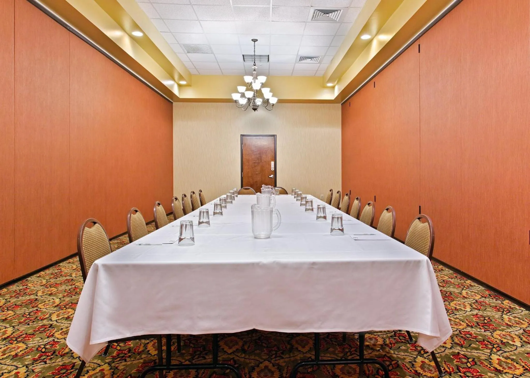 Meeting/conference room in Holiday Inn Blytheville by IHG