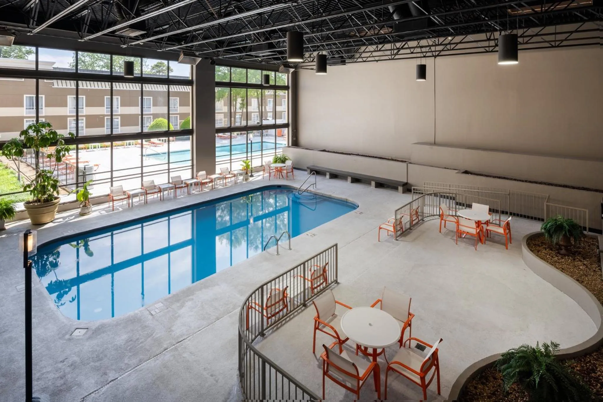 Swimming pool in Holiday Inn Blytheville by IHG