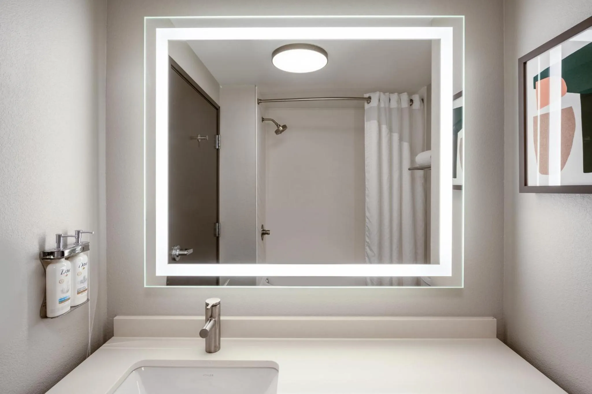 Photo of the whole room in Holiday Inn Blytheville by IHG