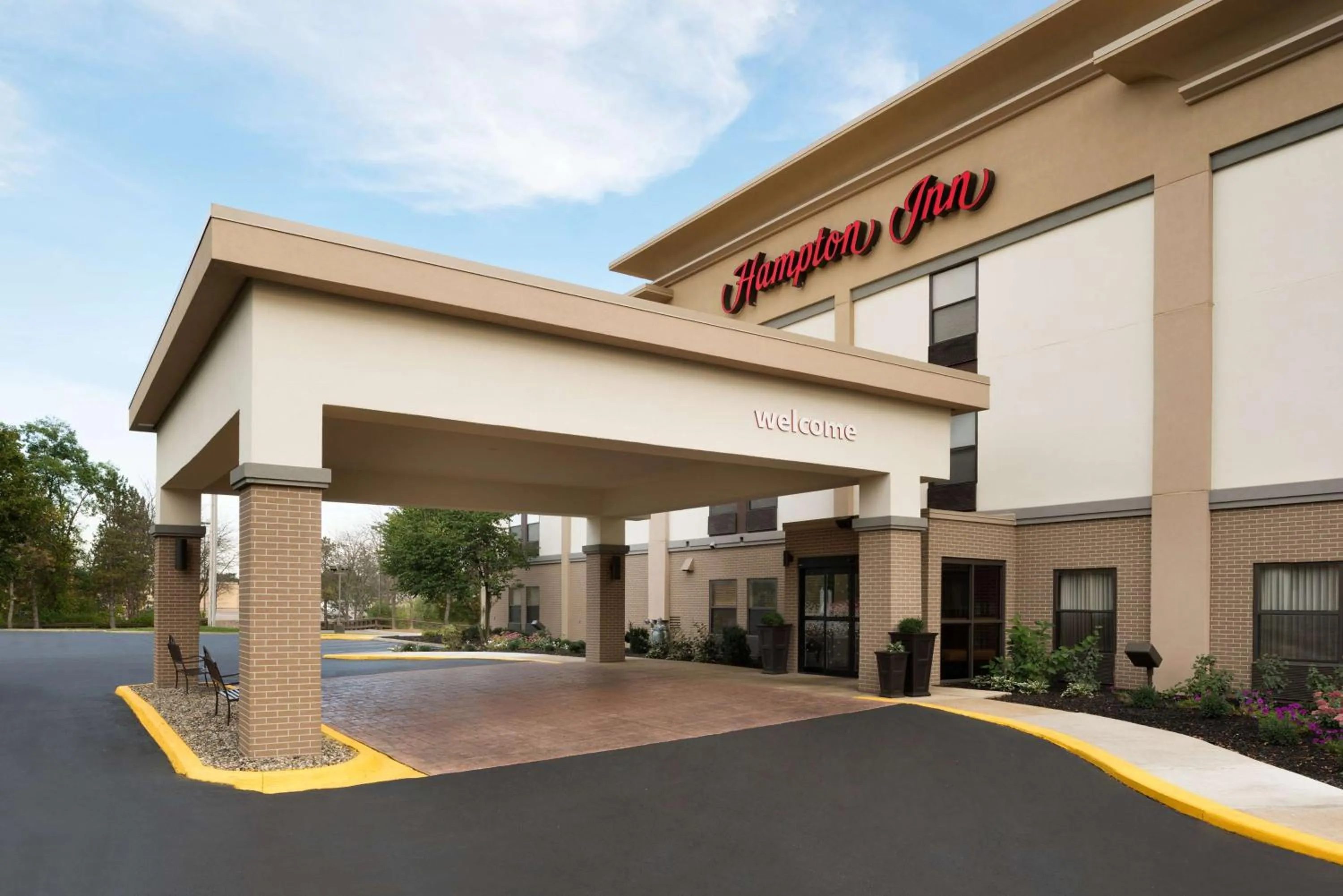 Property building in Hampton Inn Battle Creek