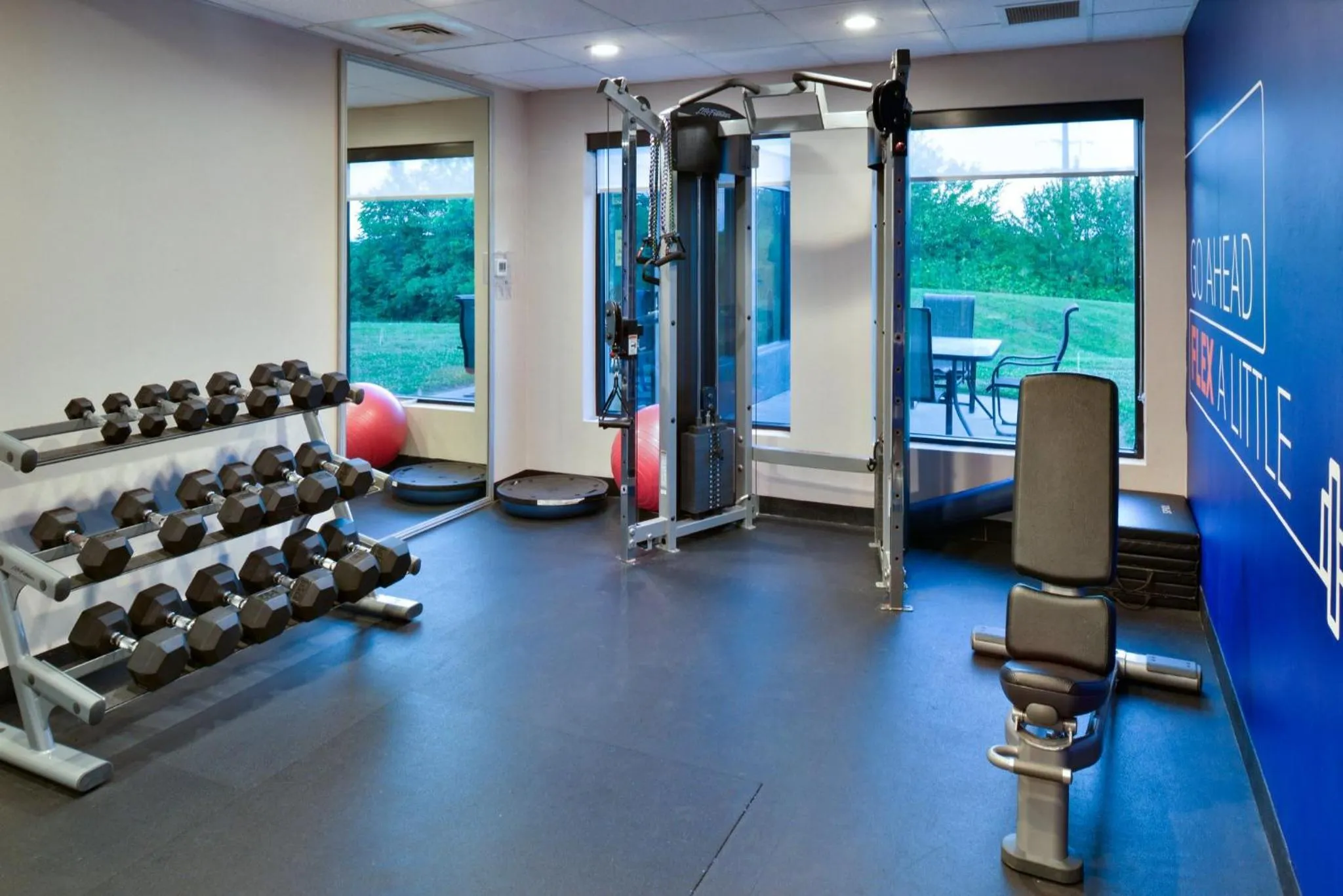 Fitness centre/facilities in Holiday Inn Express Lewisburg - New Columbia by IHG