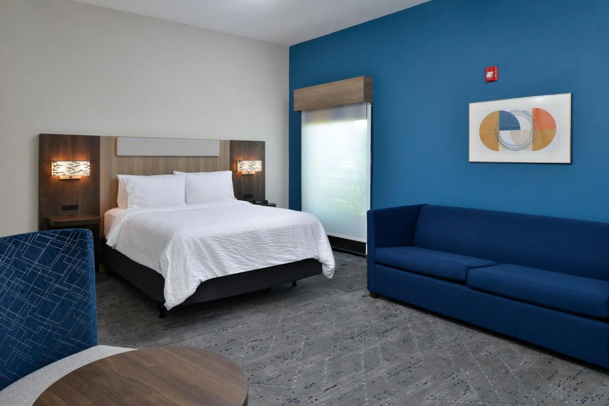 Photo of the whole room, Bed in Holiday Inn Express Lewisburg - New Columbia by IHG