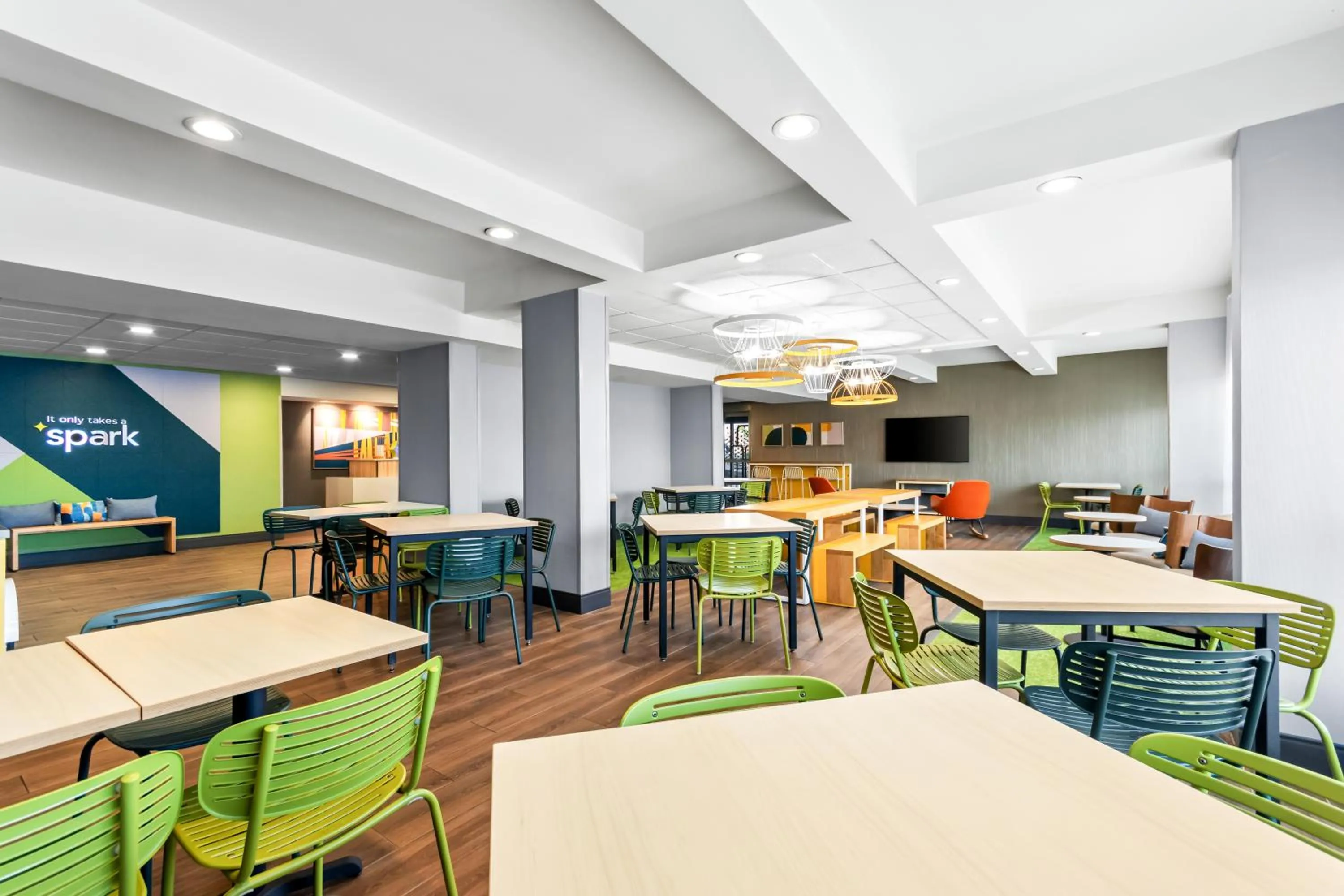 Spark by Hilton Bardstown