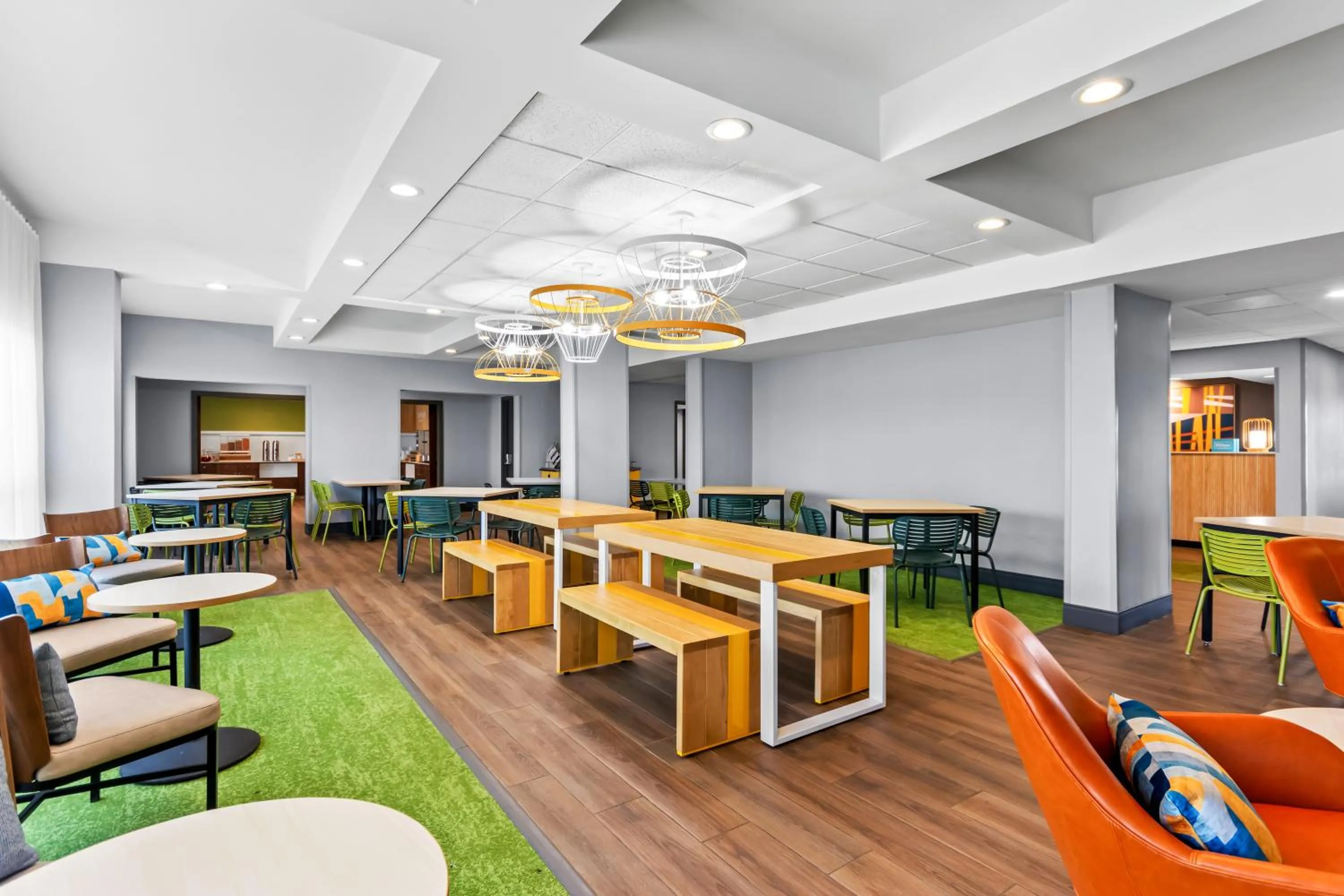 Spark by Hilton Bardstown