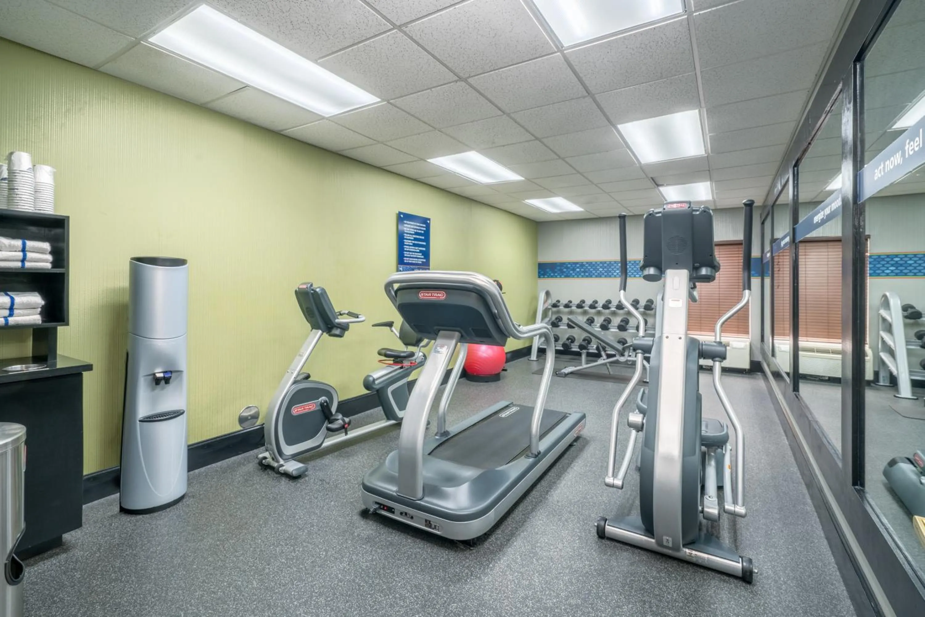 Fitness centre/facilities in Hamilton Inn Birmingham-Bessemer