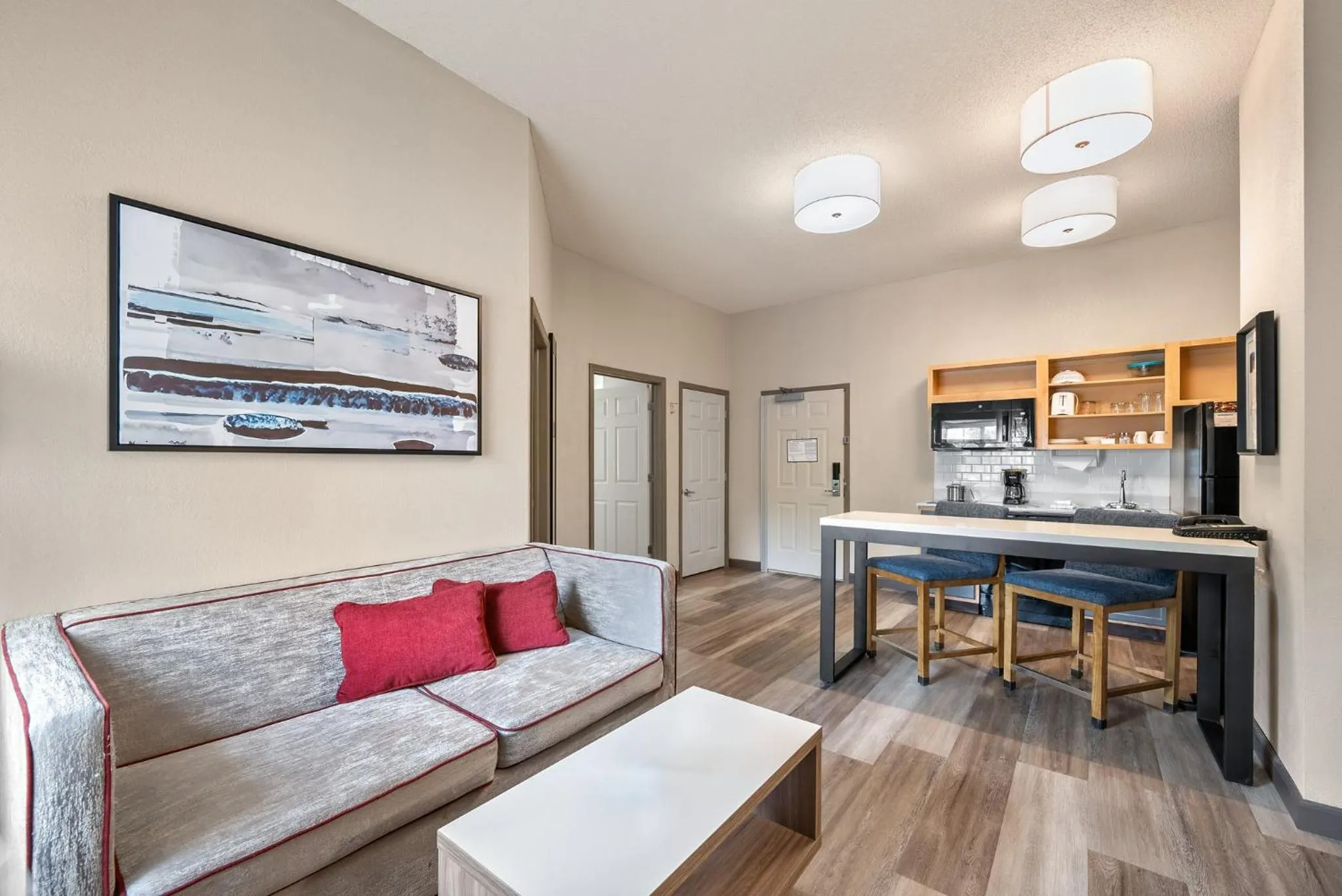 Kitchen or kitchenette in Candlewood Suites Bordentown-Trenton by IHG