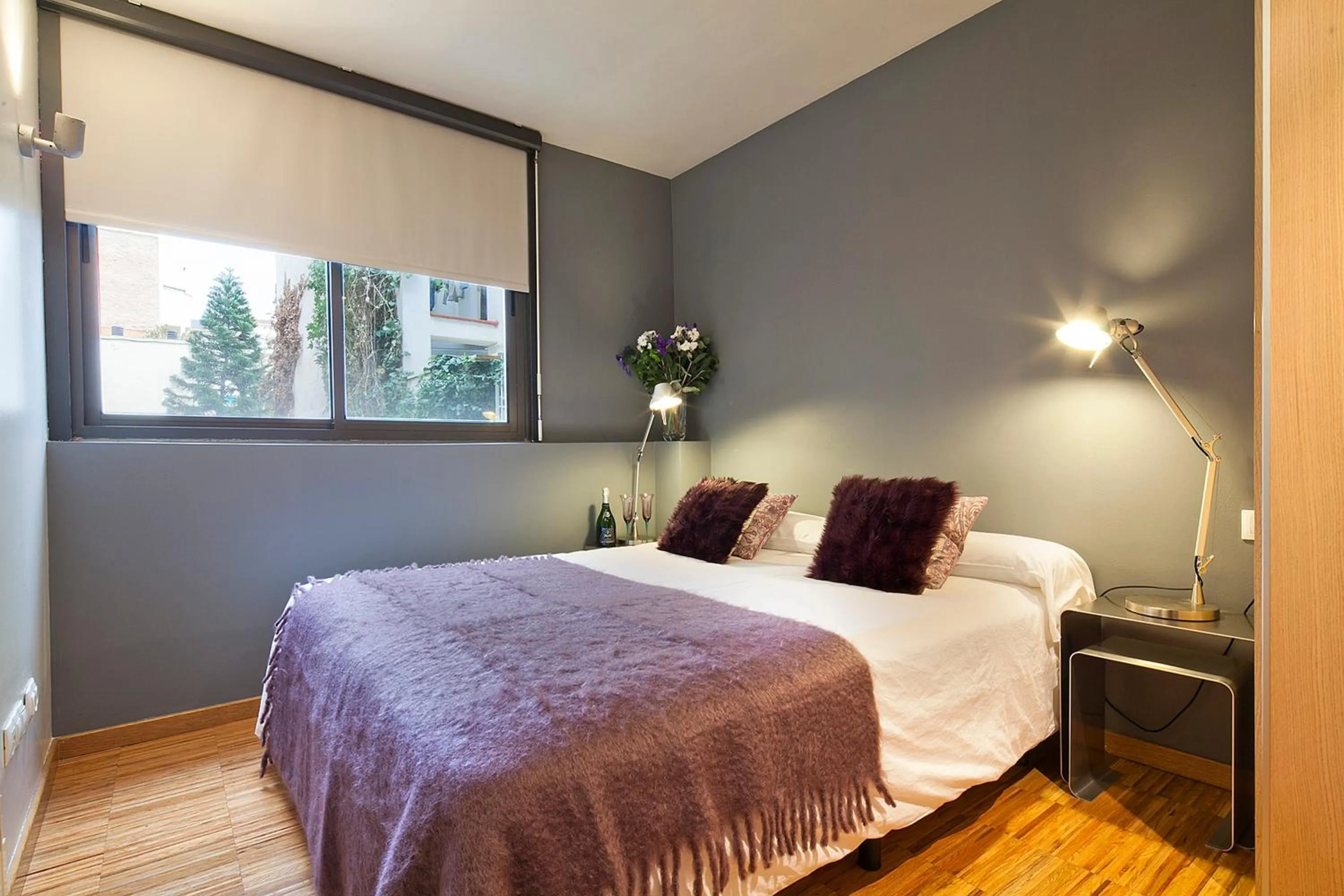 Bedroom, Bed in Apartment Barcelona Rentals - Park Güell Apartments