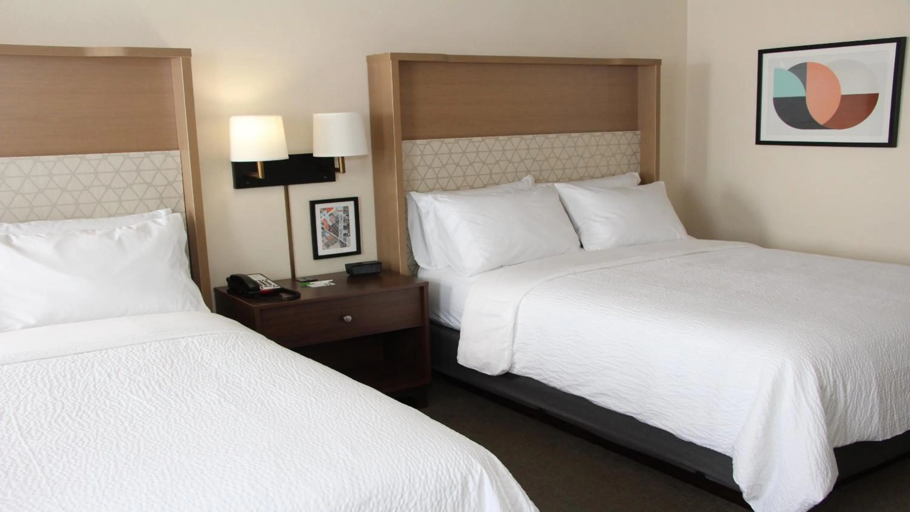 Photo of the whole room, Bed in Holiday Inn Metairie New Orleans by IHG