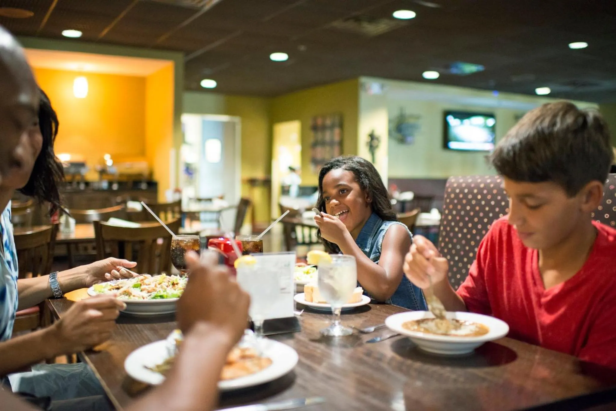 Restaurant/places to eat in Holiday Inn Metairie New Orleans by IHG