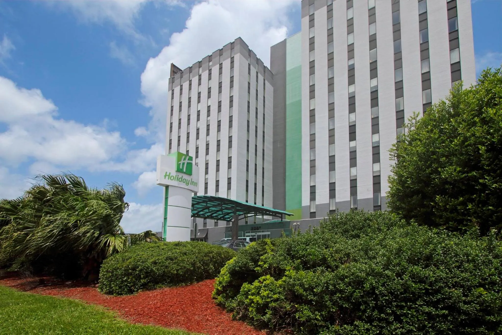 Property building in Holiday Inn Metairie New Orleans by IHG