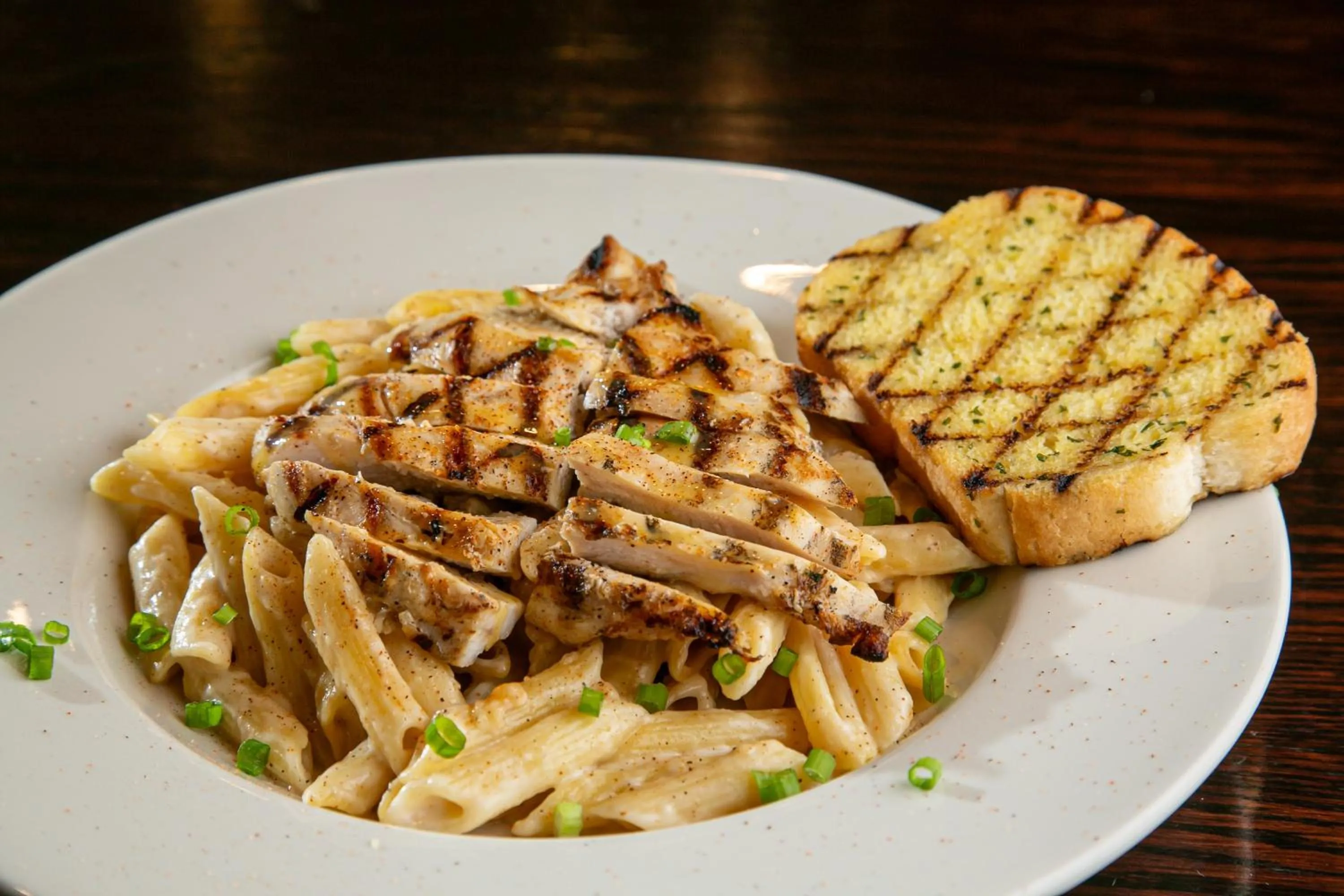 Restaurant/places to eat in Holiday Inn Metairie New Orleans by IHG