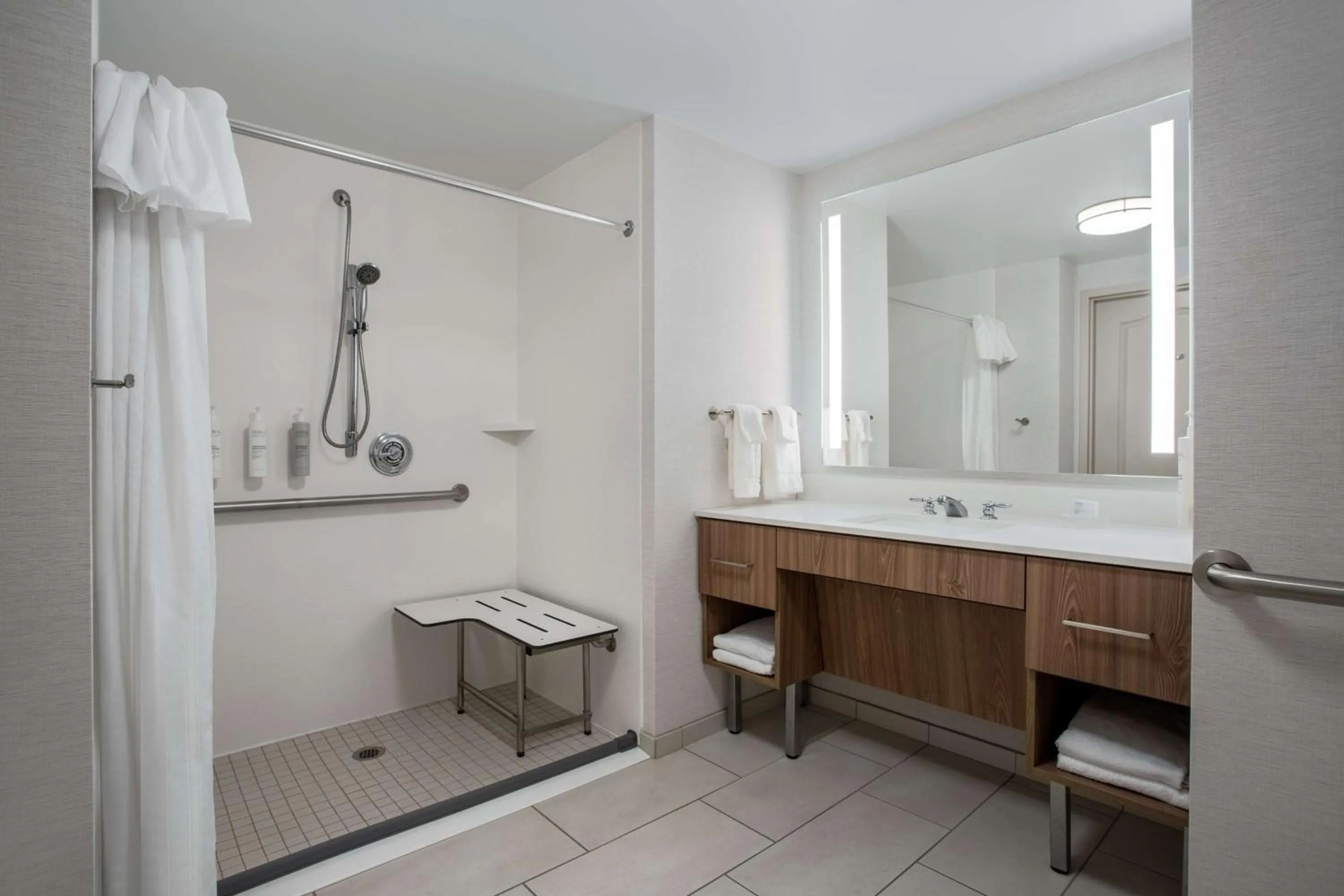 Bathroom in Homewood Suites by Hilton Davidson