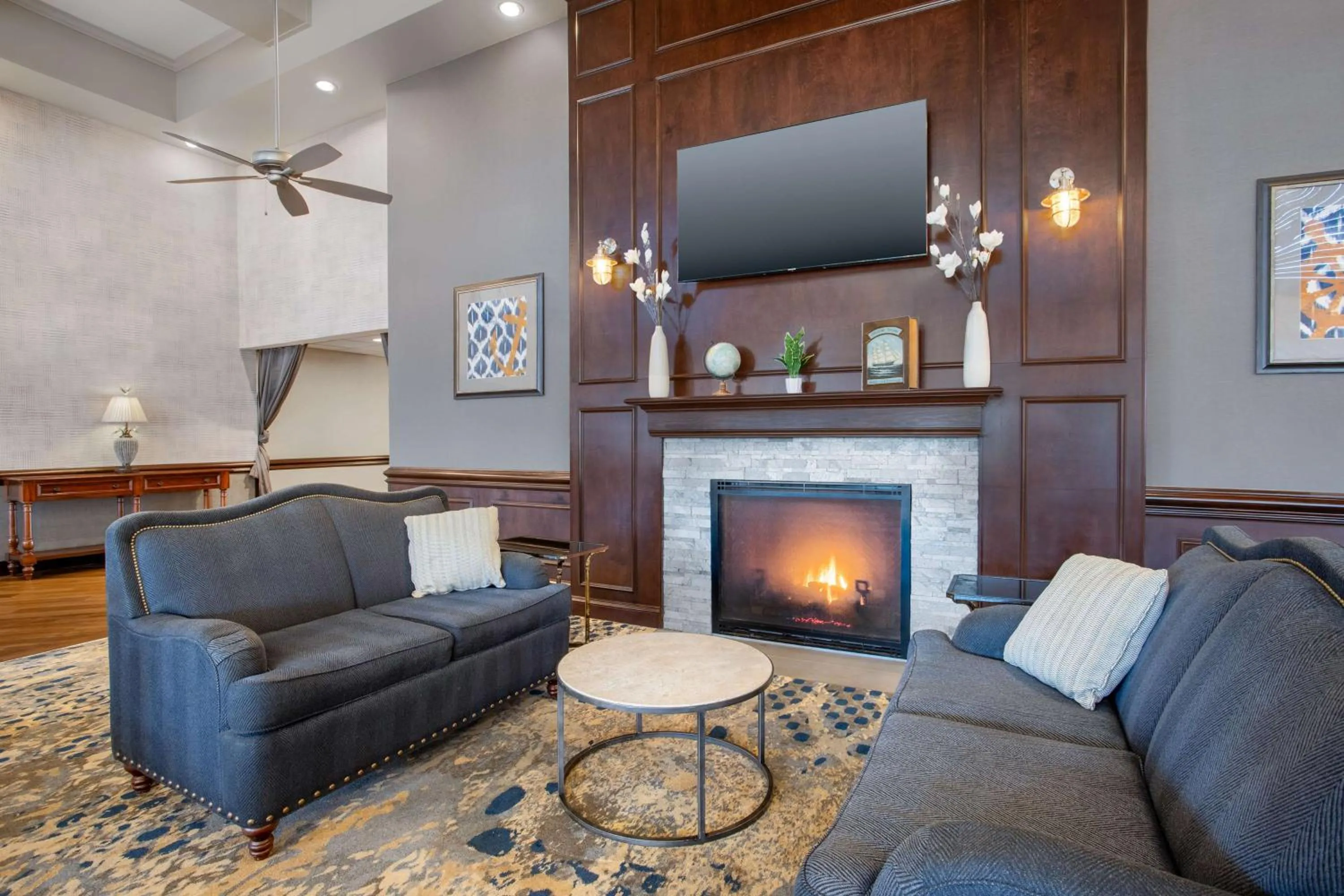 Lobby or reception in Homewood Suites by Hilton Davidson