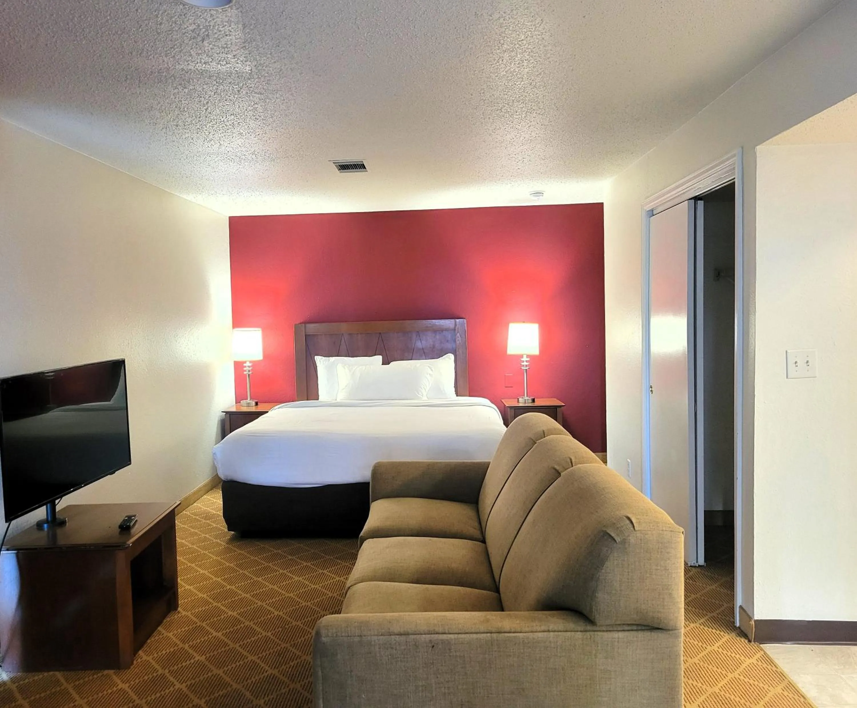 Bed in Value Suites Extended Stay - St Louis