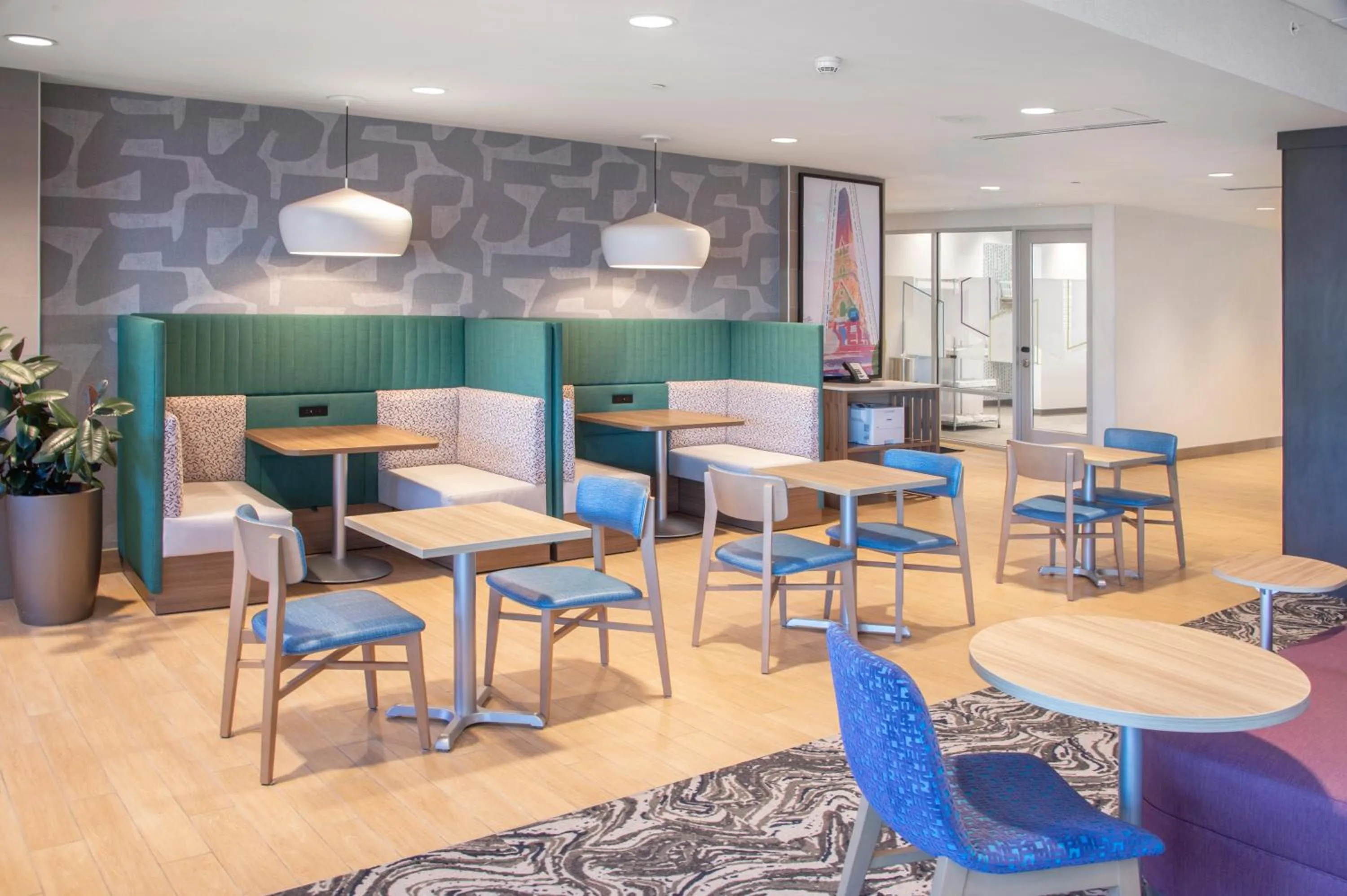 Lobby or reception in Home2 Suites by Hilton Saratoga Malta