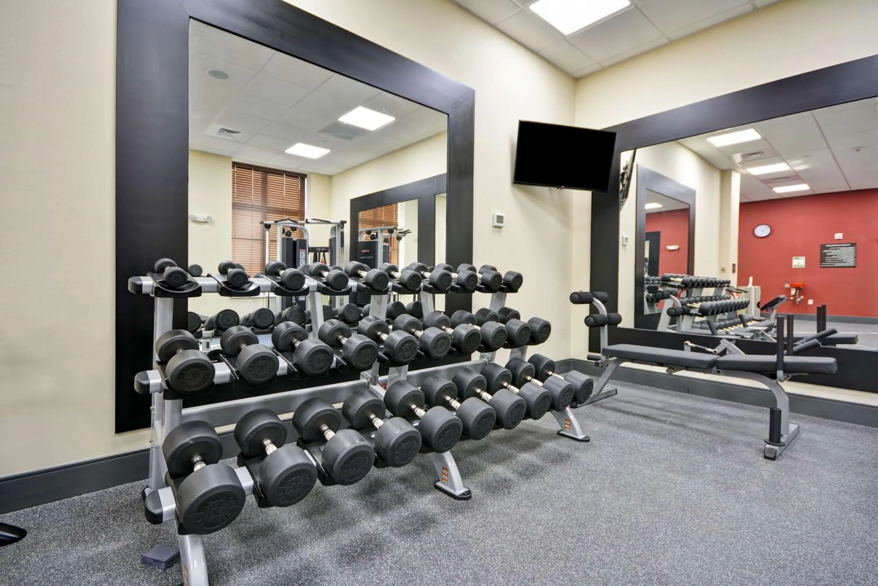 Fitness centre/facilities in Homewood Suites By Hilton Galveston