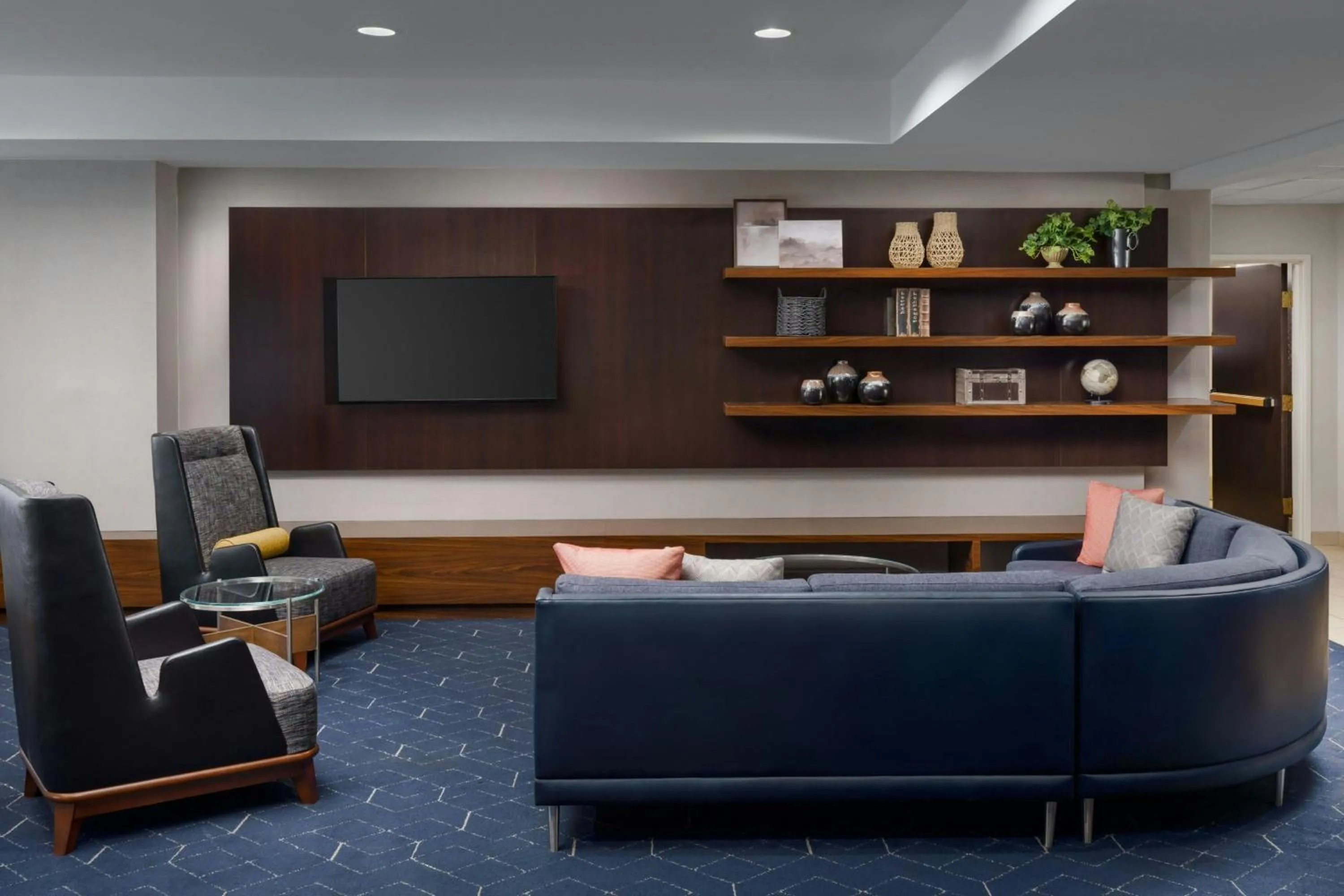 Lobby or reception in Courtyard By Marriott Salinas Monterey