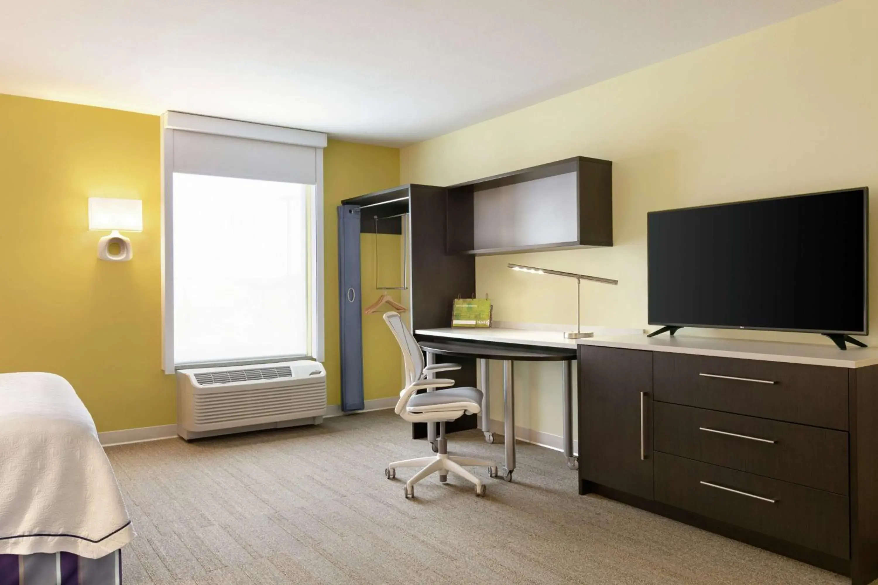 Queen Suite - Mobility Accessible/Non-Smoking in Home2 Suites by Hilton Fort St. John Queen Suite - Mobility Accessible/Non-Smoking in Home2 Suites by Hilton Fort St. John