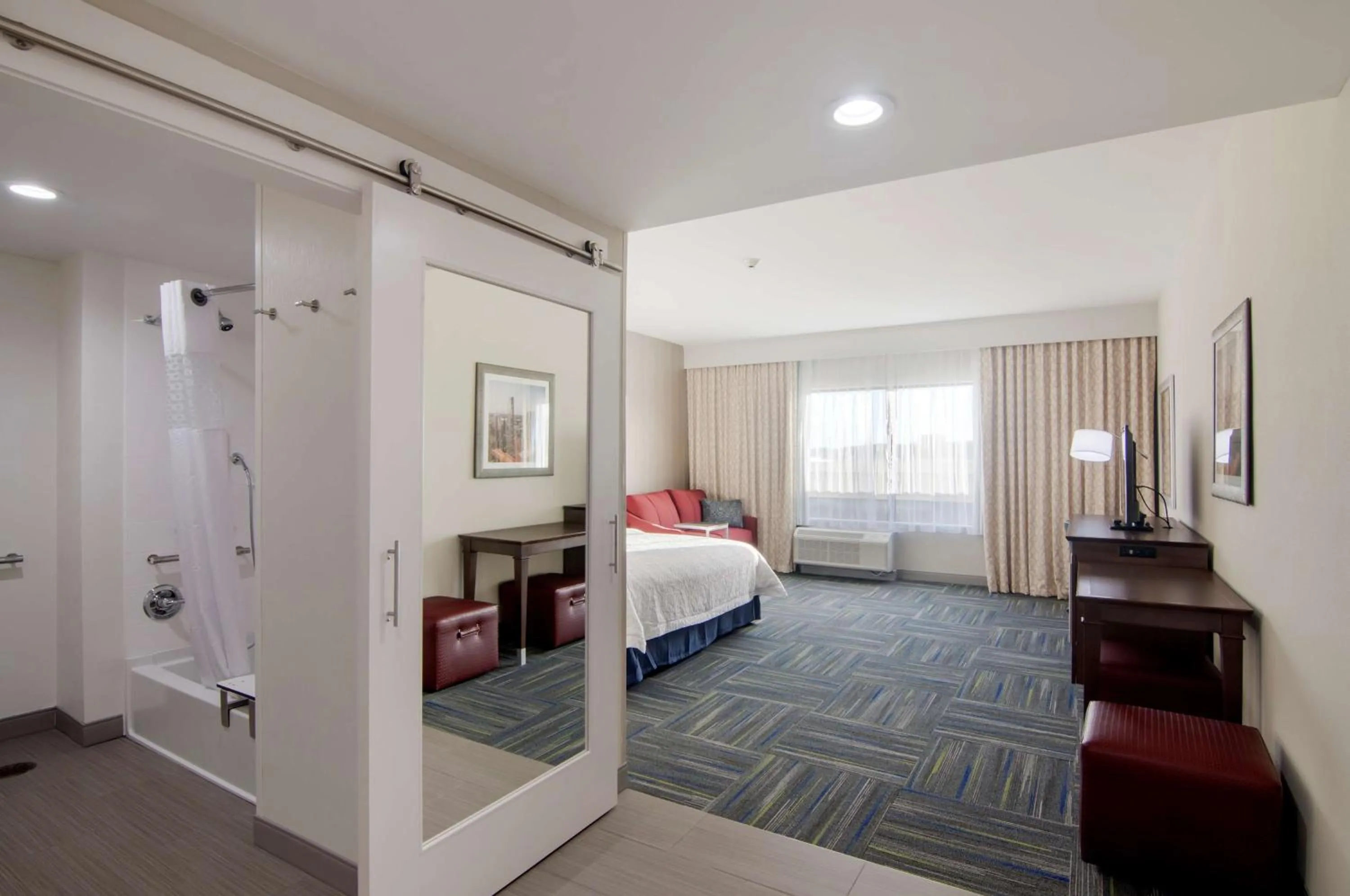 Bed in Hampton Inn Oklahoma City Northeast OK