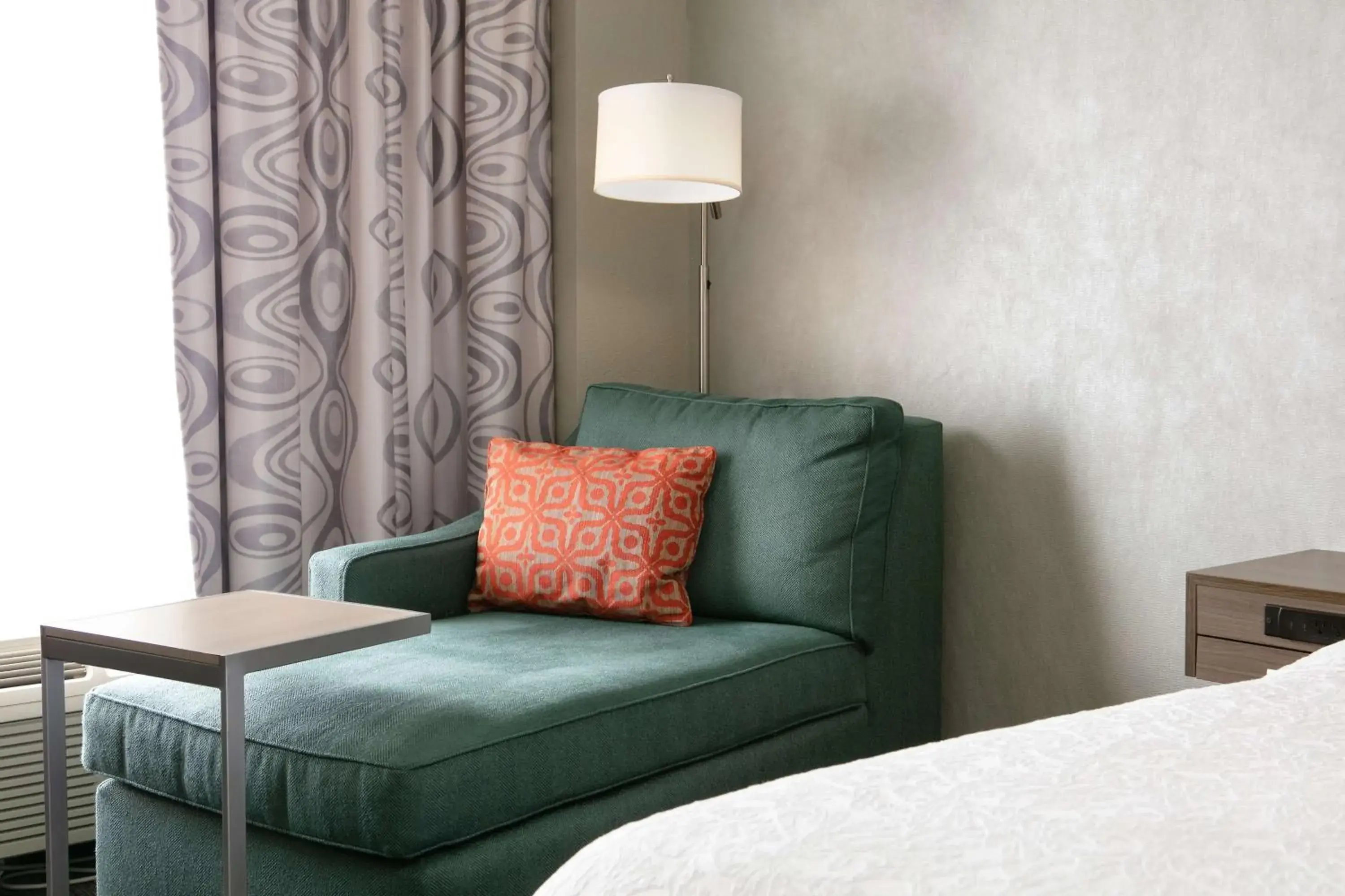 King Room with Kitchenette - Non-Smoking in Hampton Inn Council Bluffs King Room with Kitchenette - Non-Smoking in Hampton Inn Council Bluffs