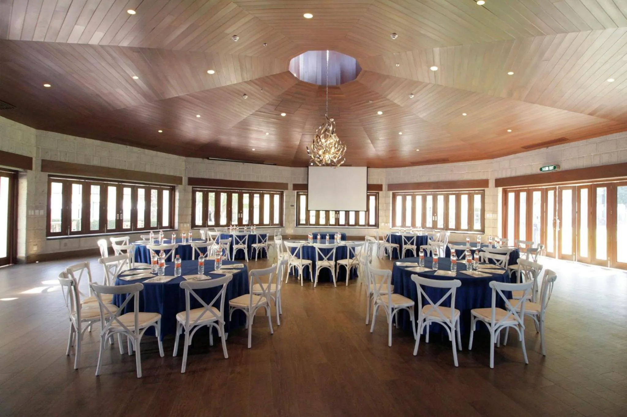 Meeting/conference room in Holiday Inn Queretaro Centro Historico by IHG