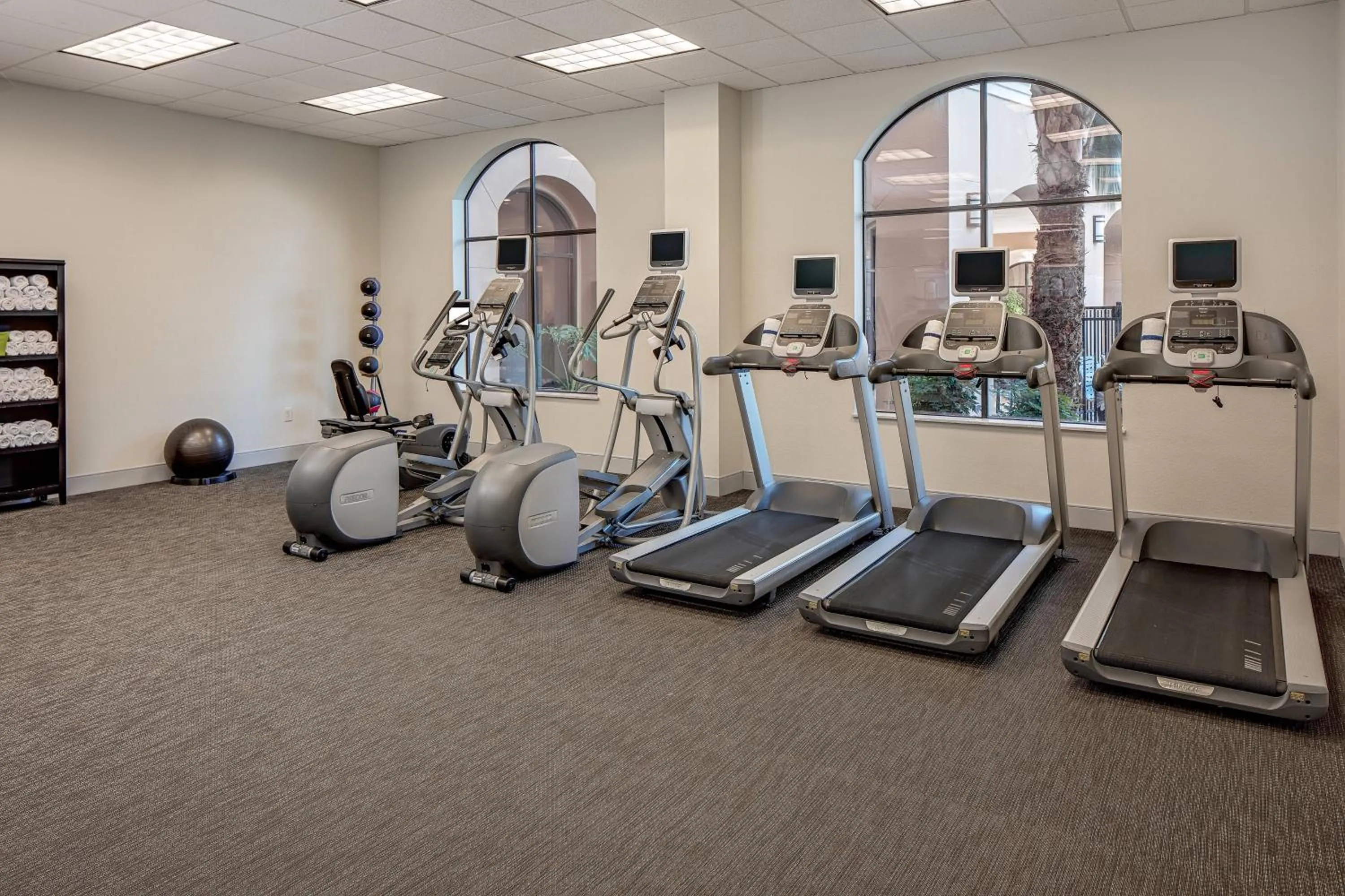 Fitness centre/facilities in Courtyard by Marriott San Antonio SeaWorld Westover Hills