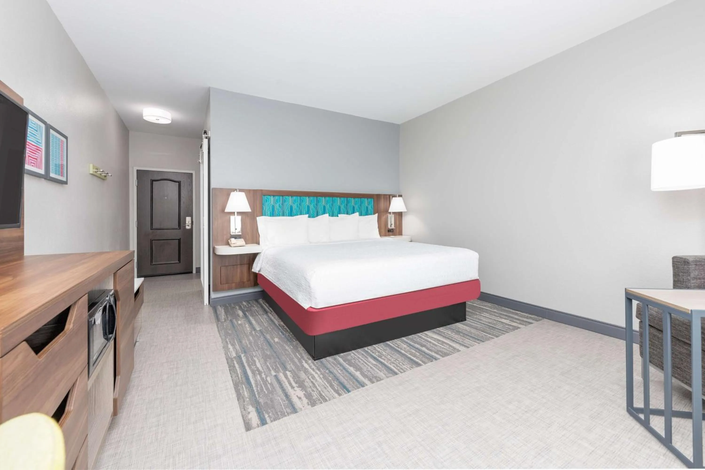 Bed in Hampton Inn and Suites Lake Jackson-Clute