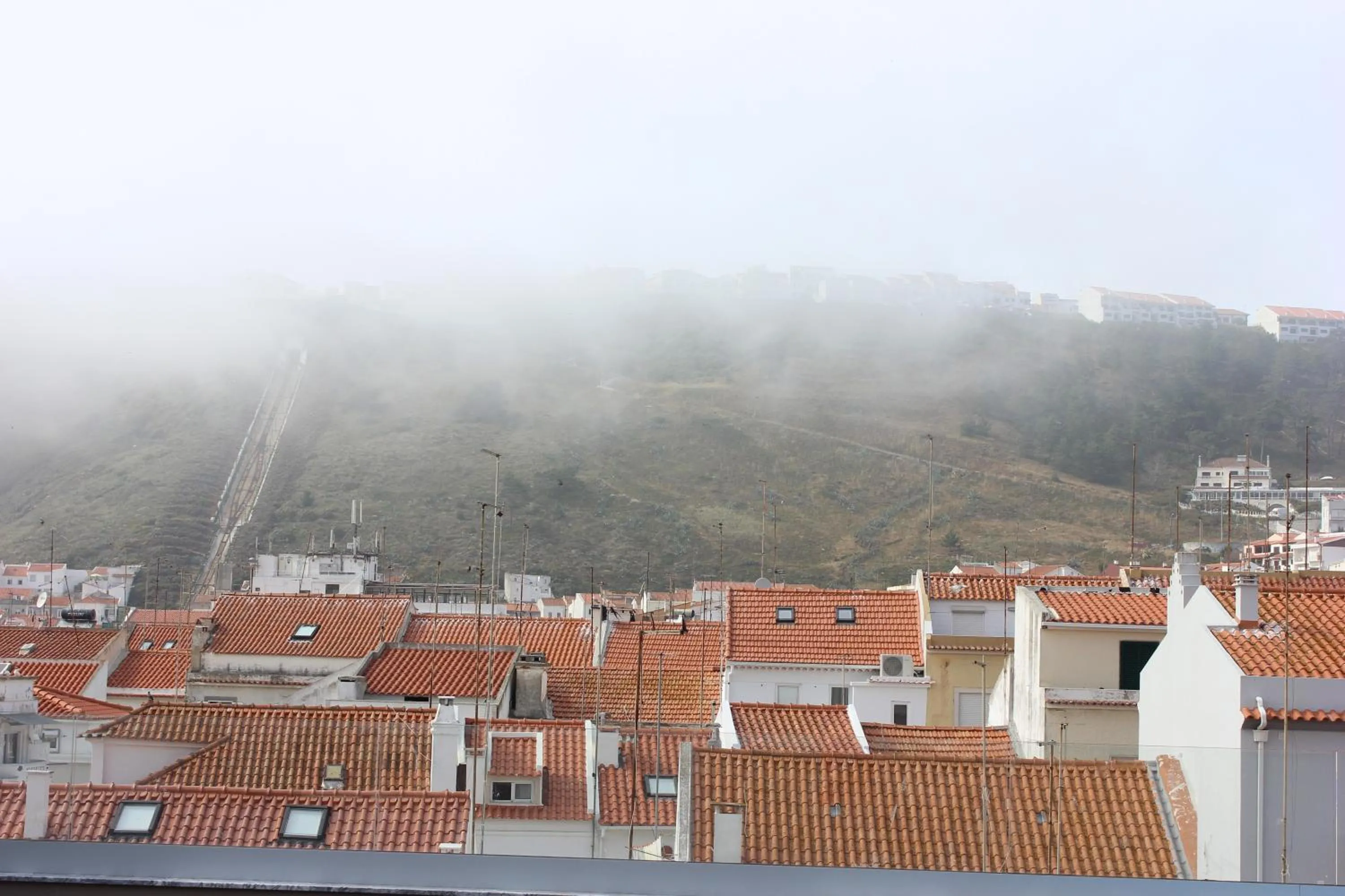 Mountain view in Apartamentos Turisticos da Nazare