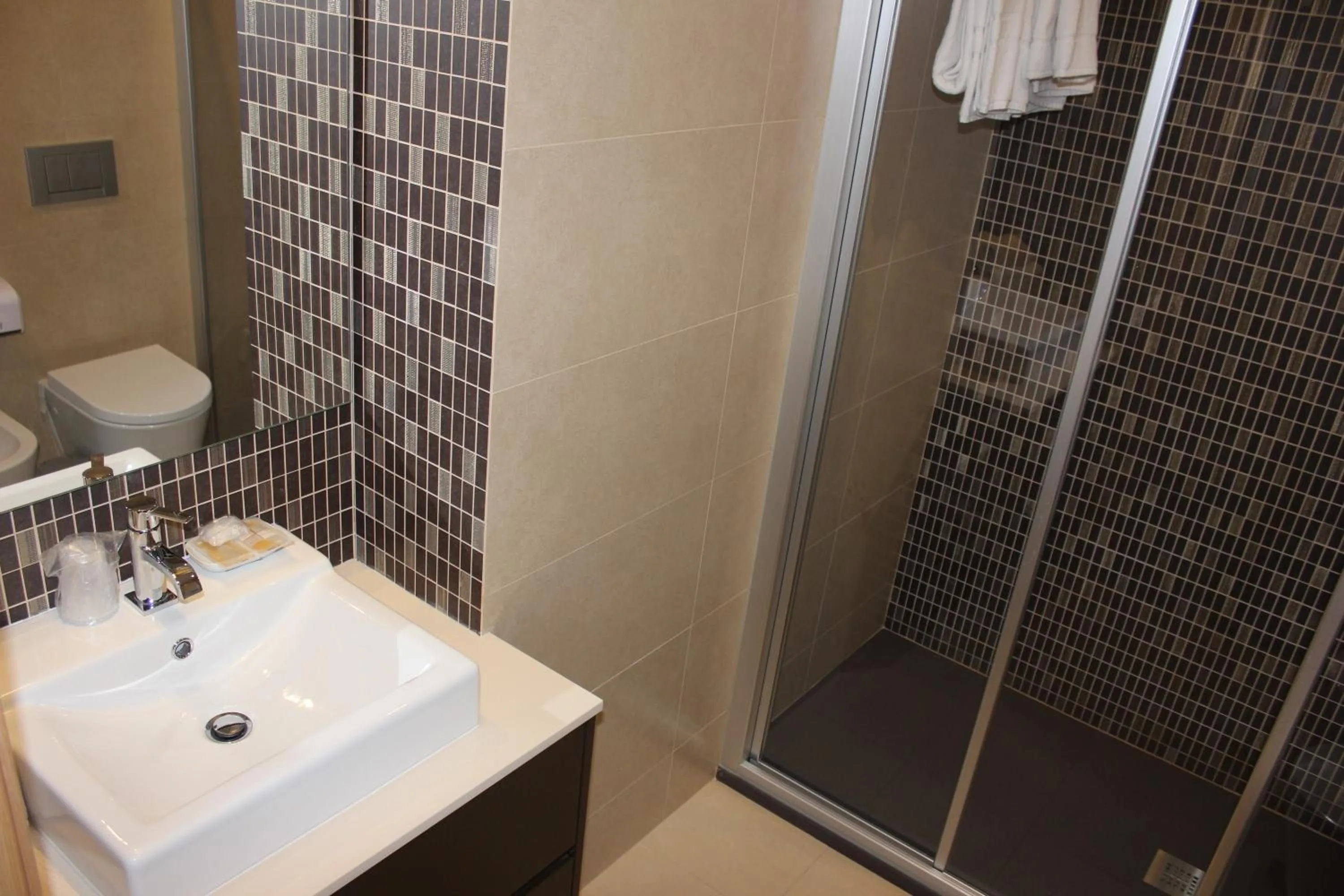 Bathroom in Apartamentos Turisticos da Nazare