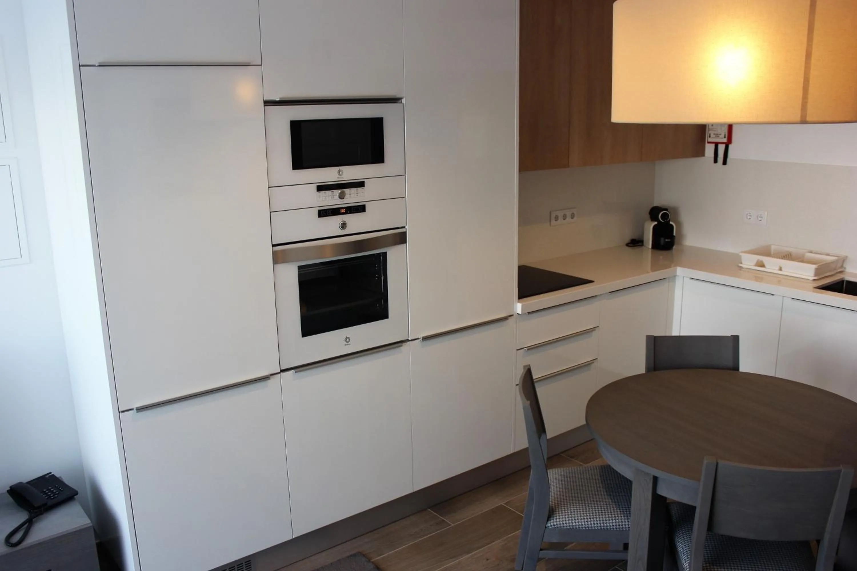 Kitchen or kitchenette in Apartamentos Turisticos da Nazare