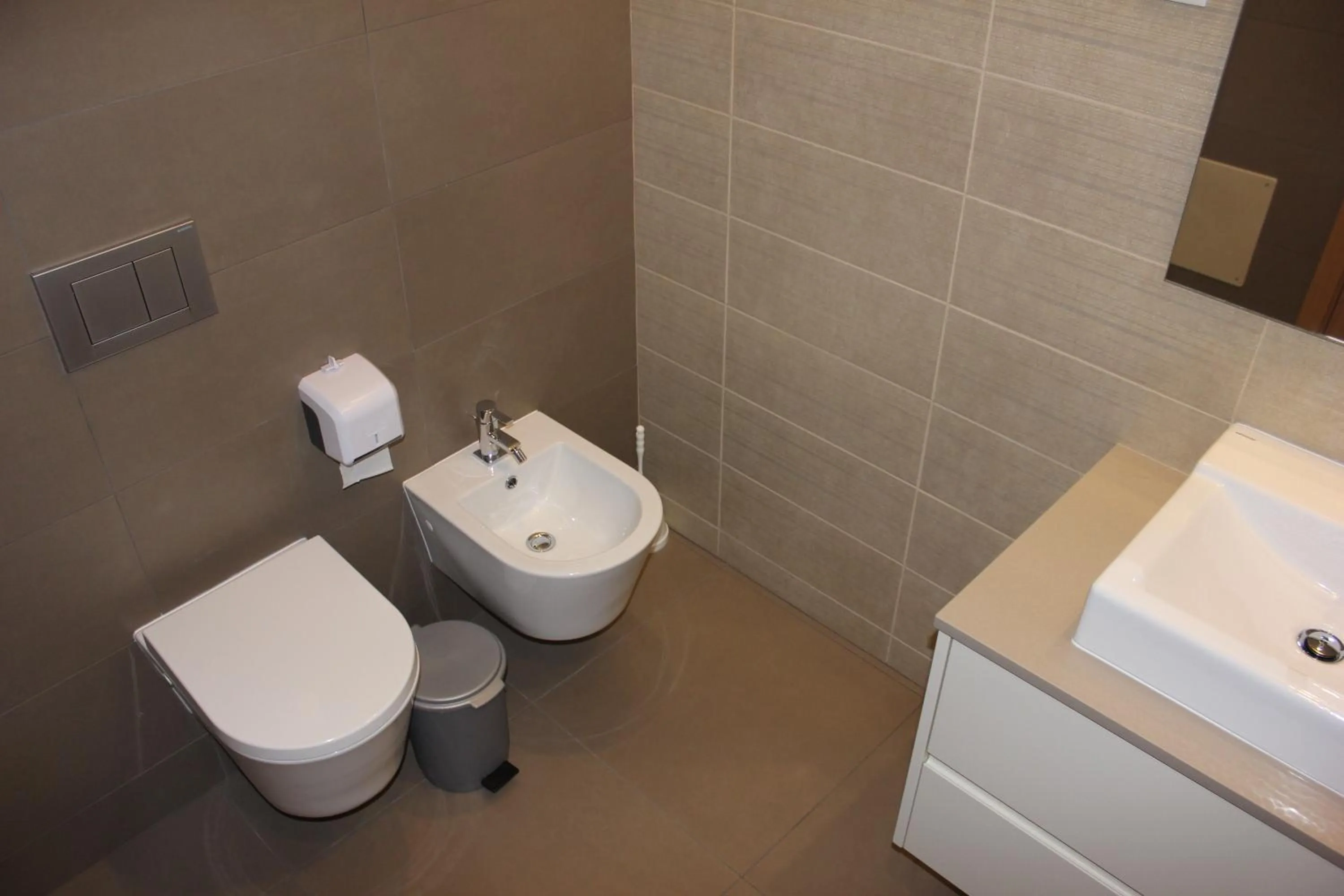 Bathroom in Apartamentos Turisticos da Nazare