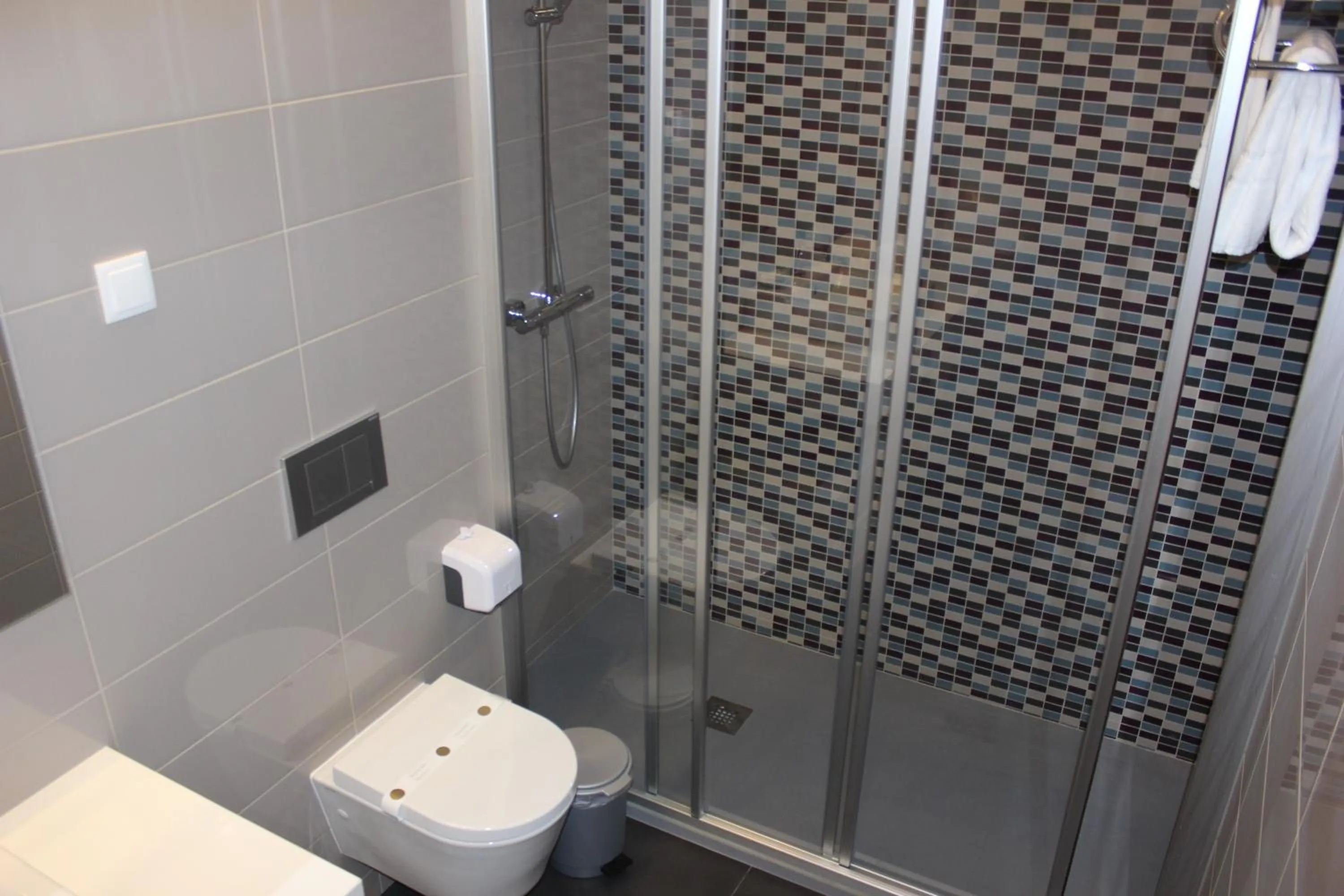 Bathroom in Apartamentos Turisticos da Nazare