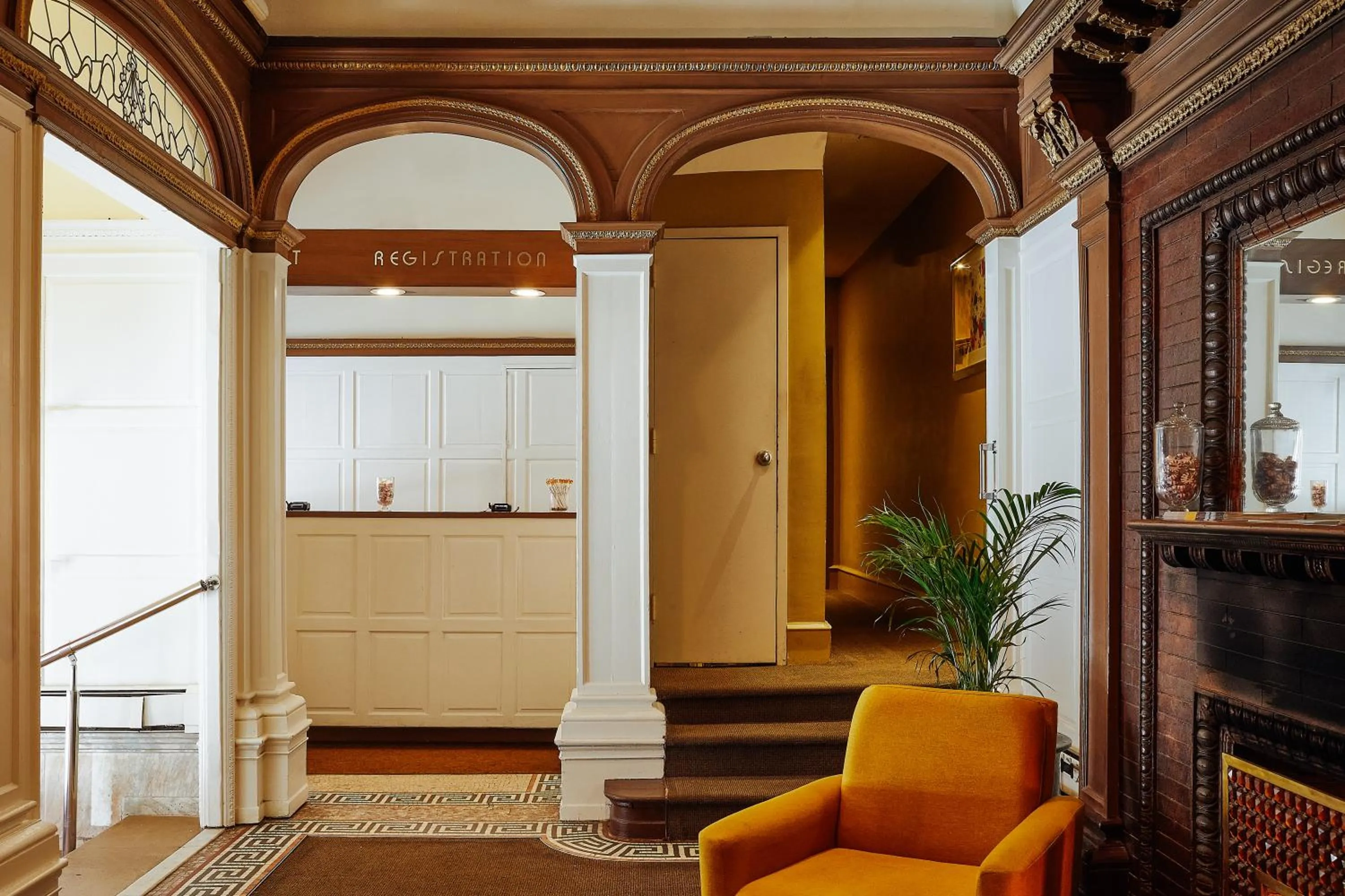 Lobby or reception in Alexander Inn