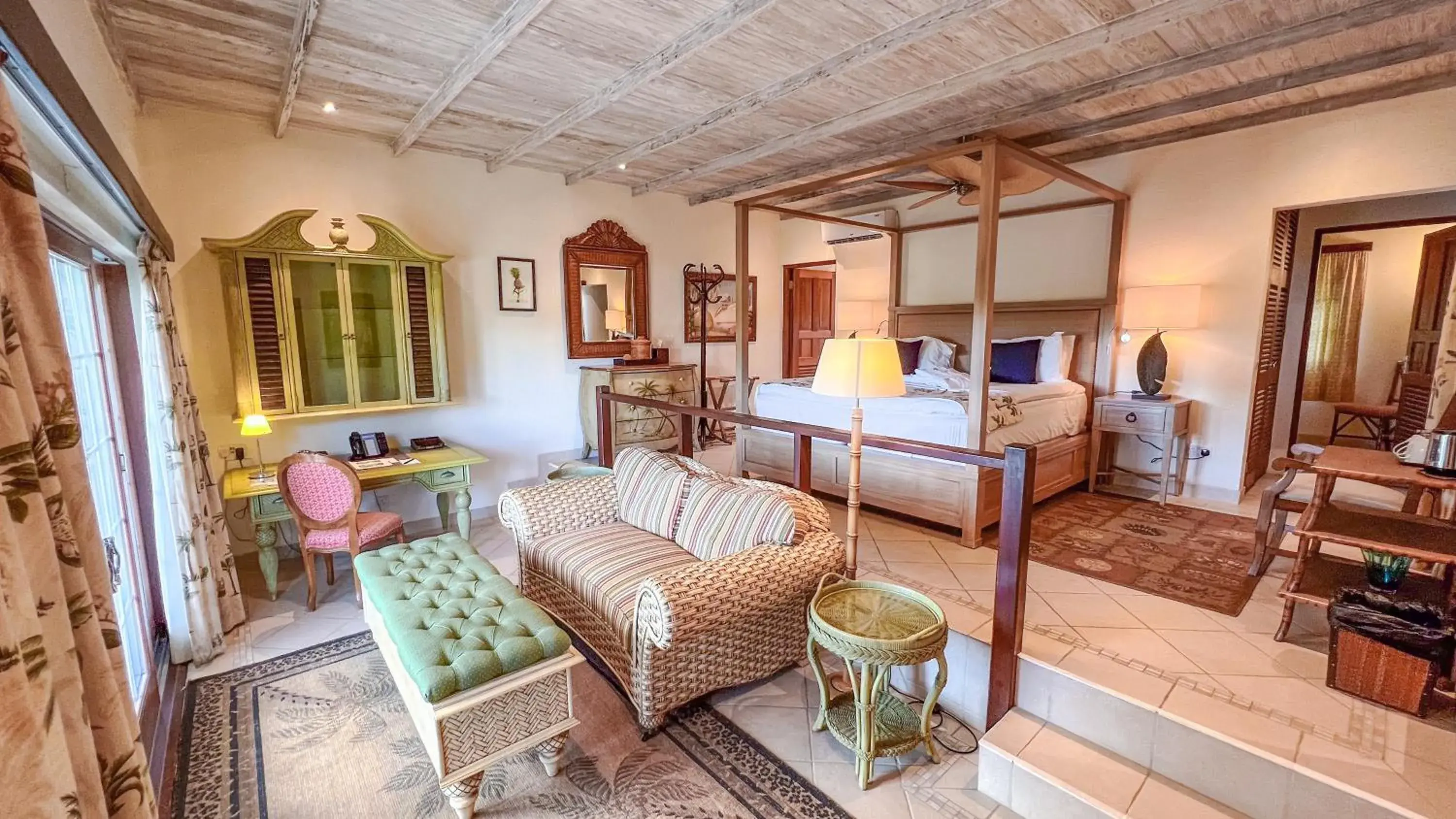 Junior Suite in Bequia Beach Hotel - Luxury Boutique Resort Junior Suite in Bequia Beach Hotel - Luxury Boutique Resort