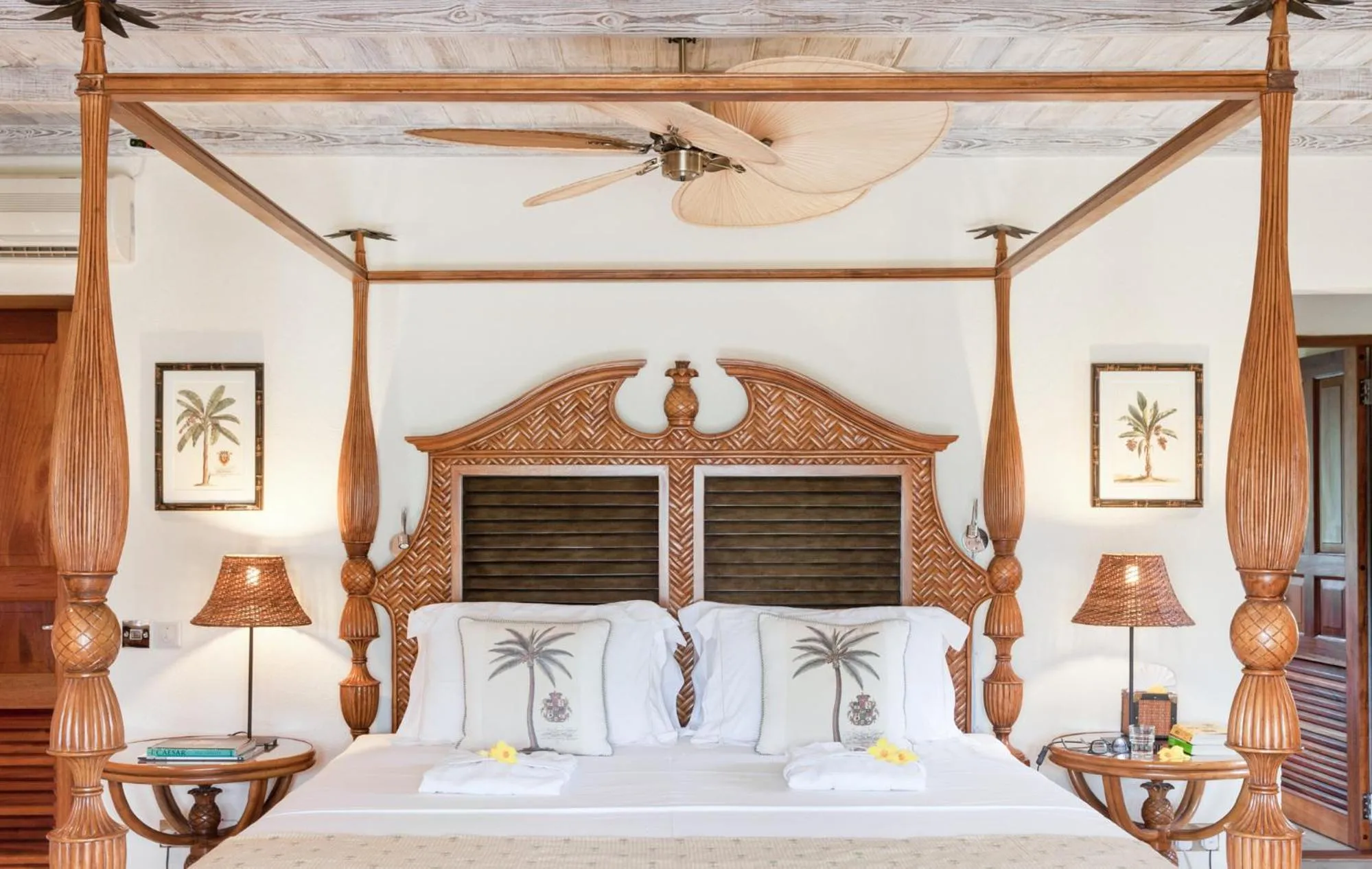 Bed in Bequia Beach Hotel - Luxury Boutique Resort